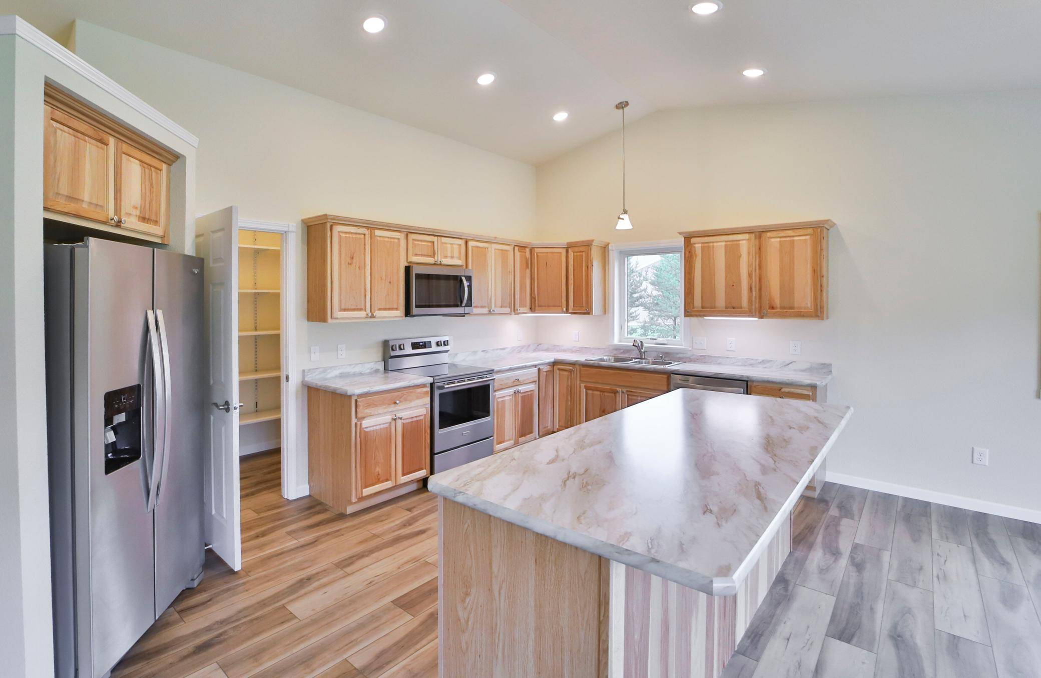 11946 Joneswood CIR, Baxter, MN 56425