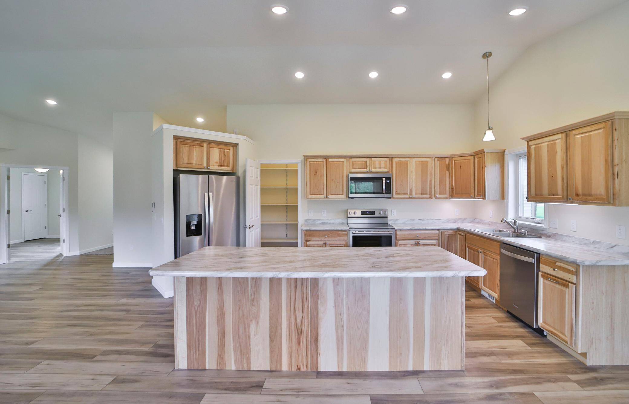 11946 Joneswood CIR, Baxter, MN 56425