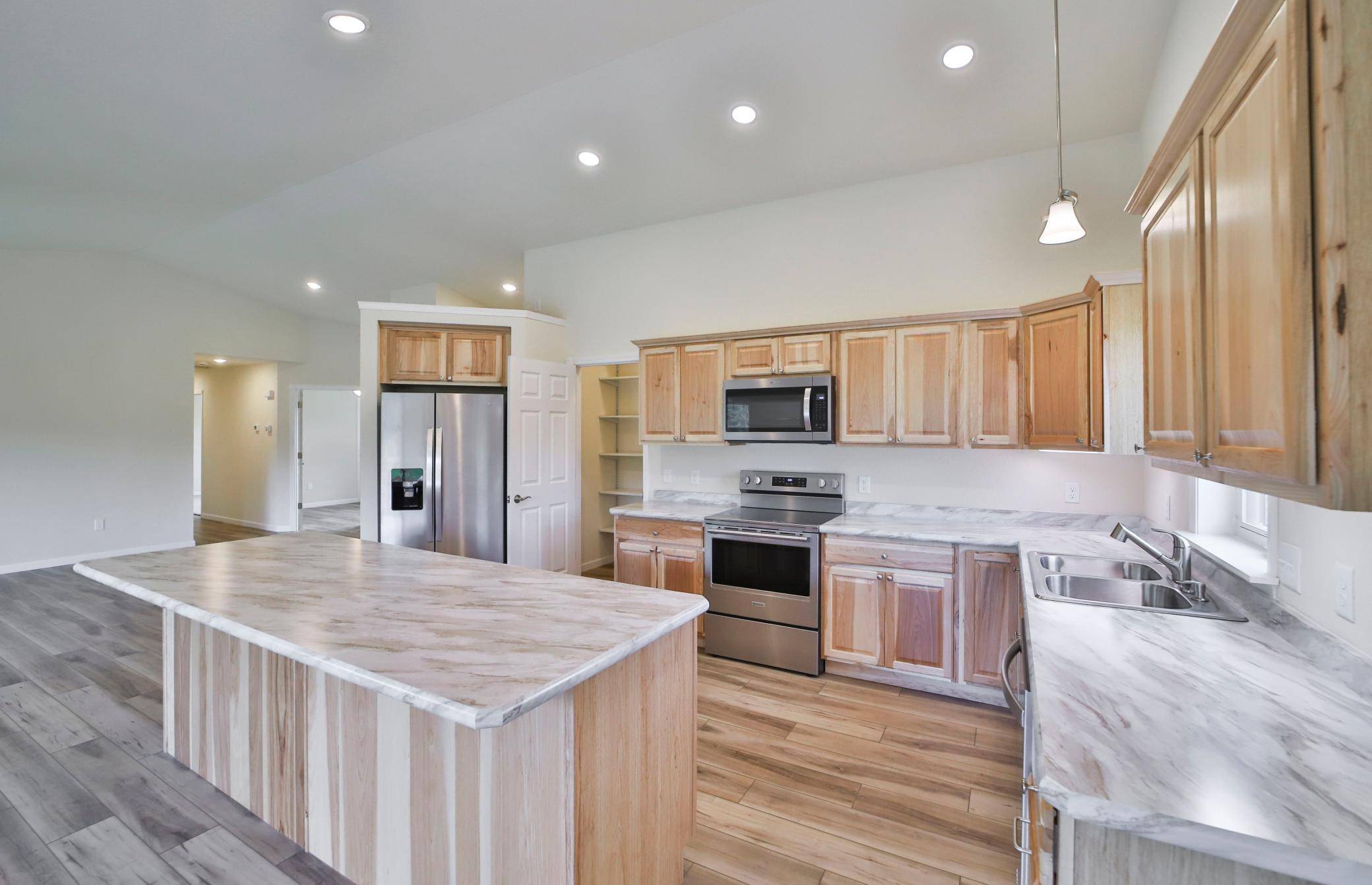 11946 Joneswood CIR, Baxter, MN 56425