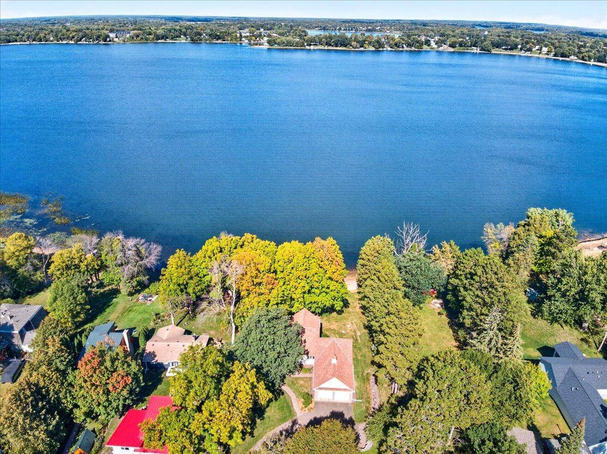 12500 Melody LN, Lindstrom, MN 55045