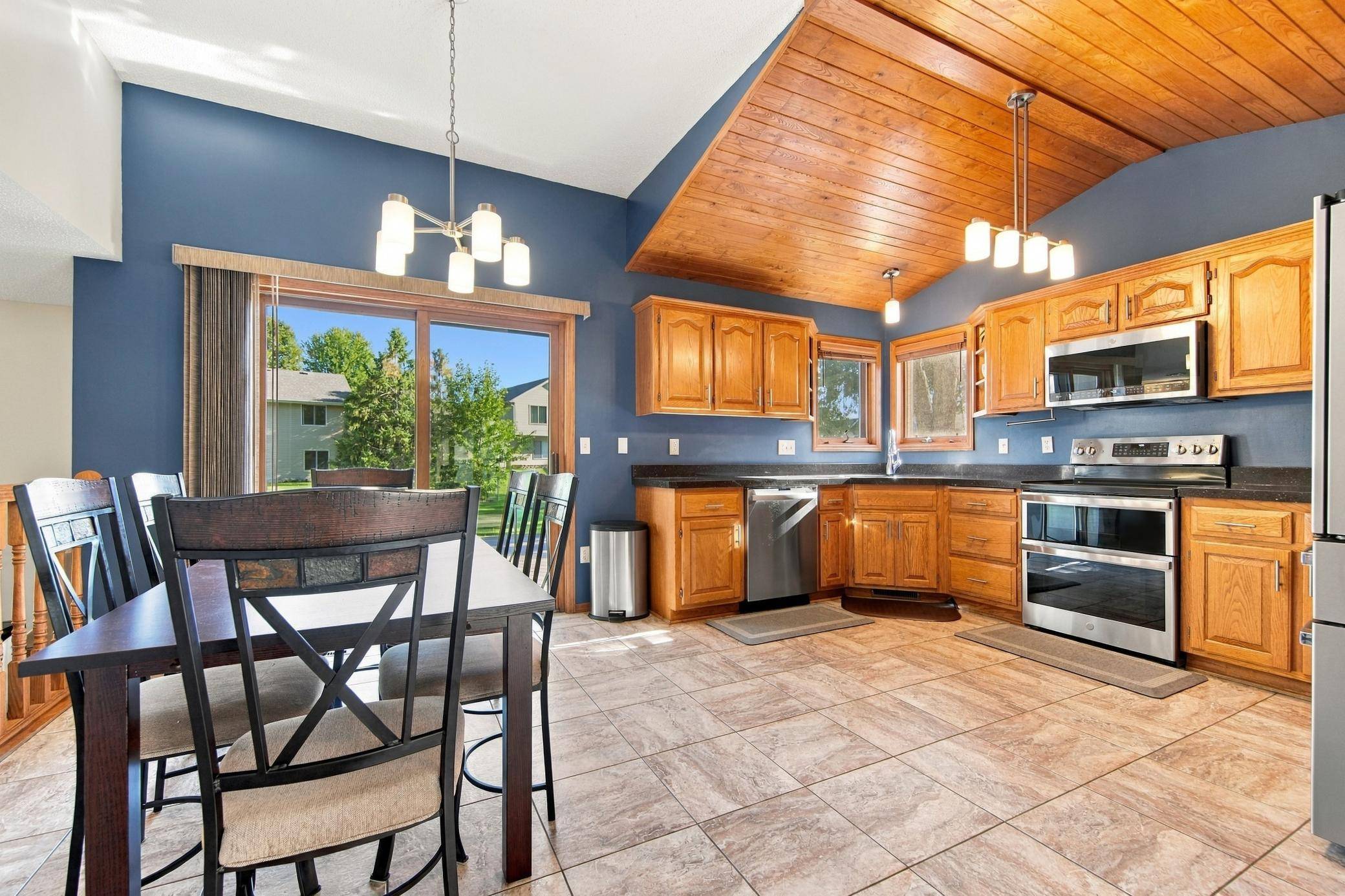 490 Hawthorn RD, Lino Lakes, MN 55014
