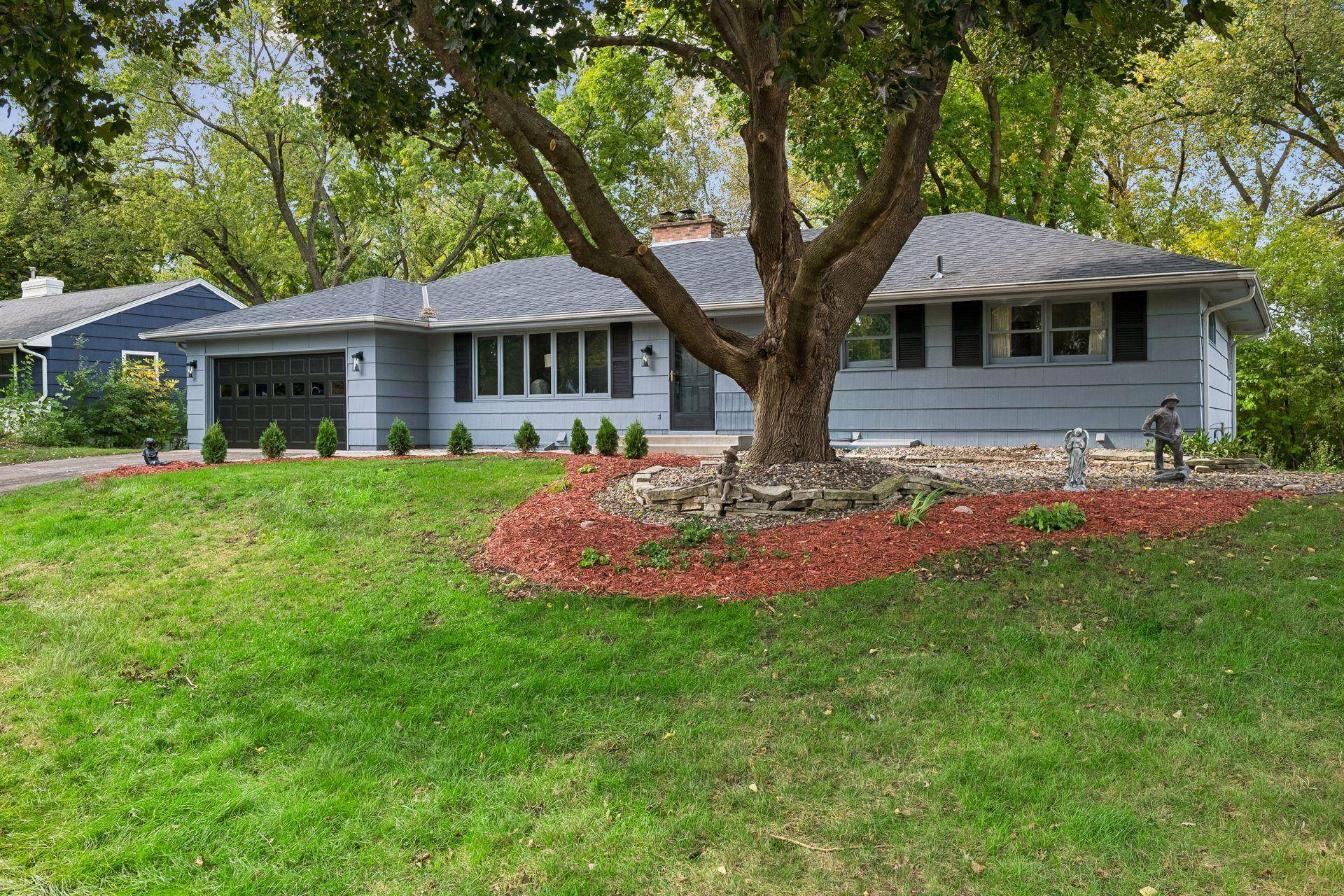 5932 Walnut DR, Edina, MN 55436