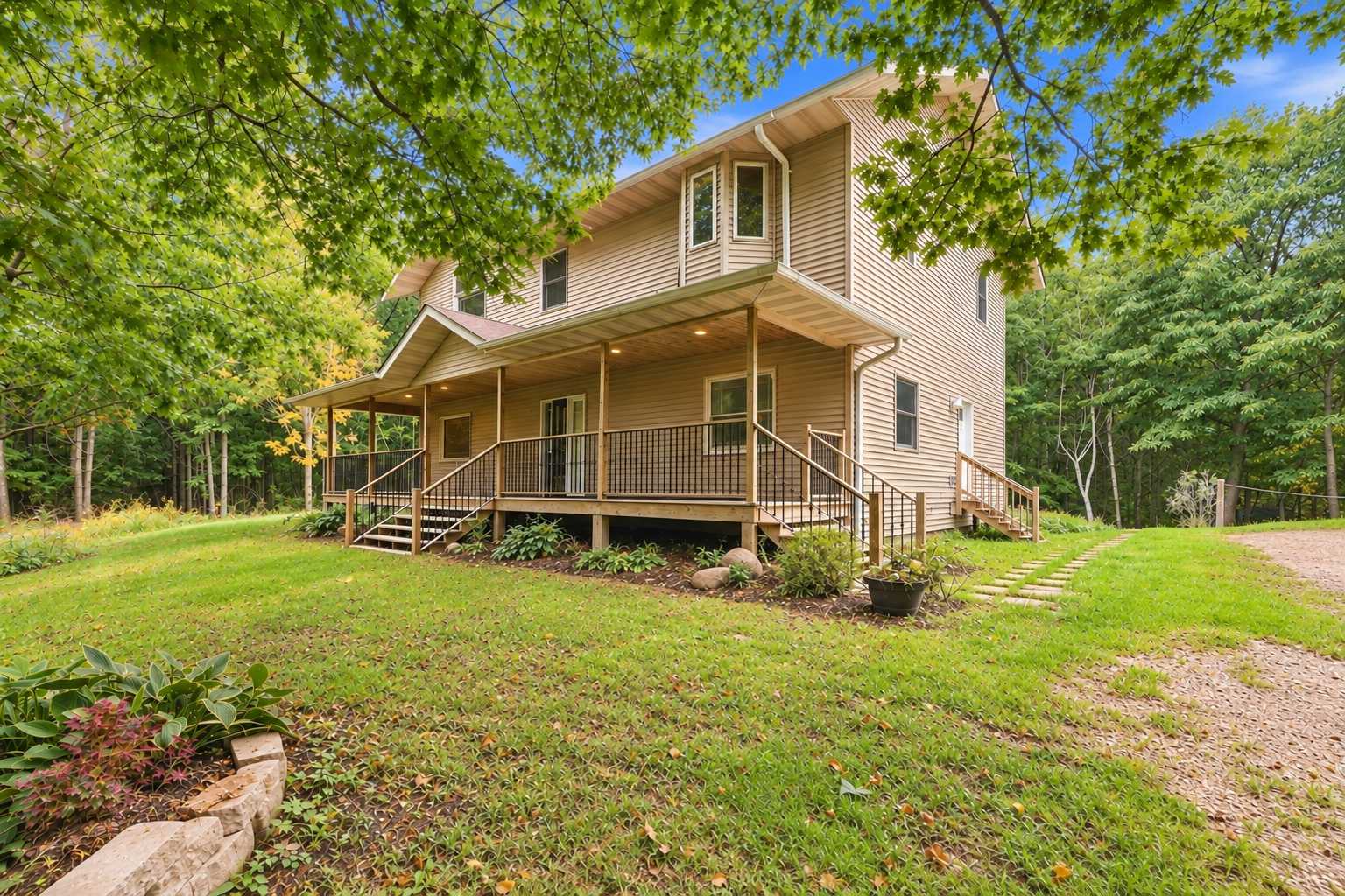2971 State Road 64, Glenwood City, WI 54013