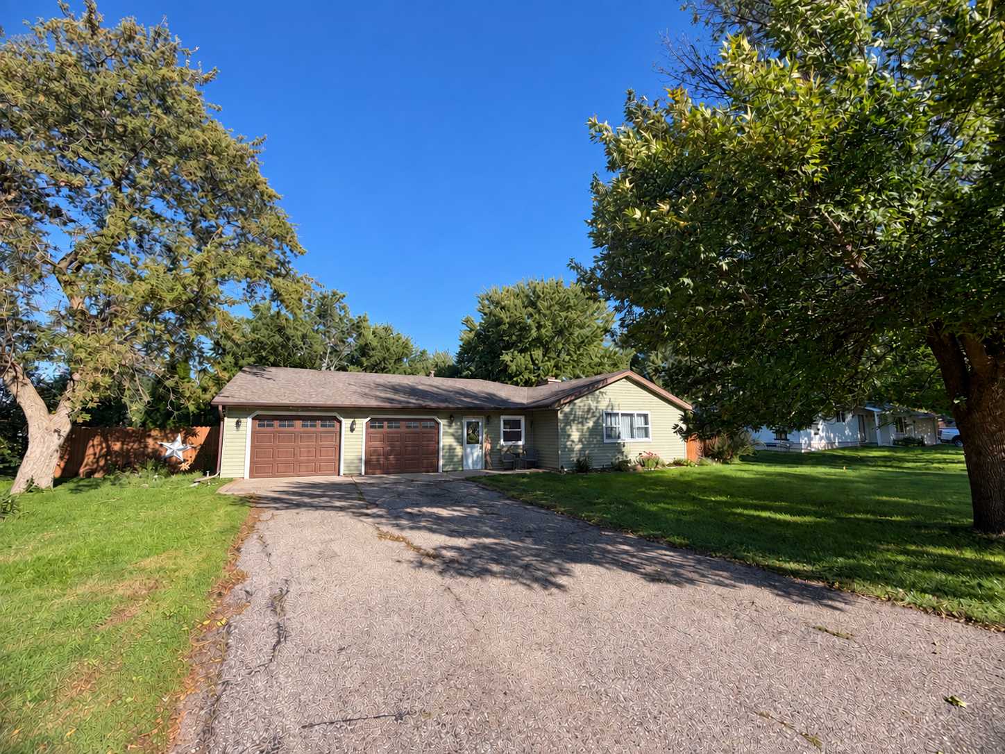 668 2nd AVE, Brewster, MN 56119