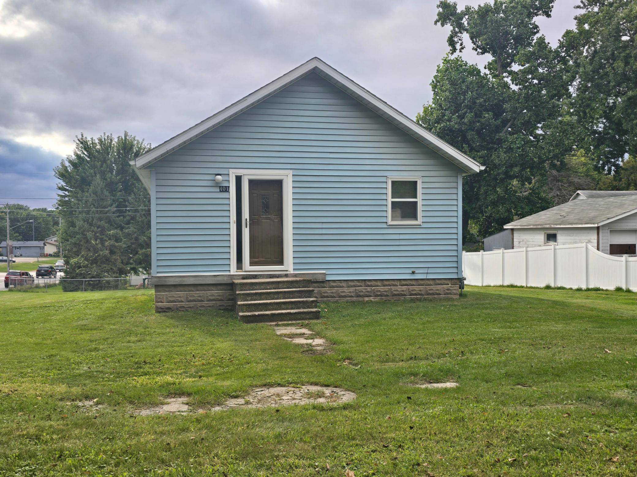 401 1st AVE NW, Byron, MN 55920