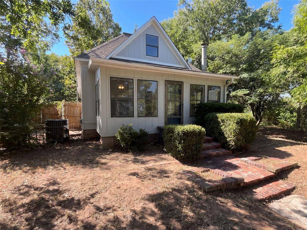 323 W 7th ST, Chandler, OK 74834