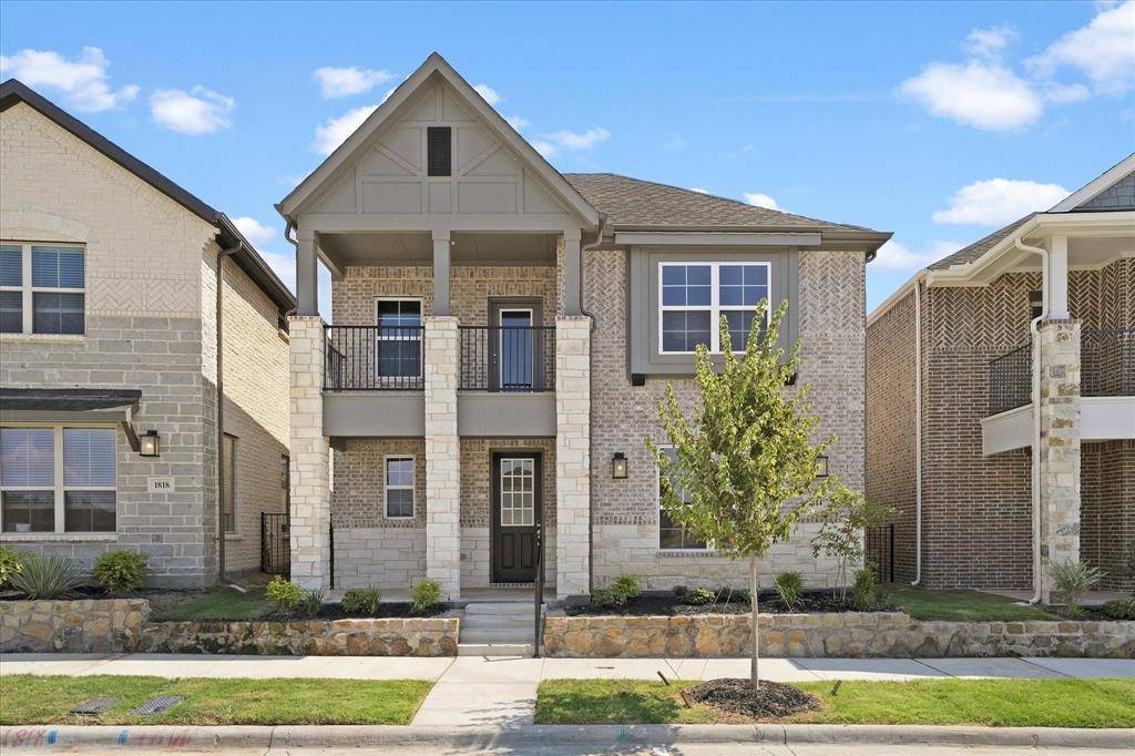 1814 Waterwalk Drive, Rowlett, TX 75088