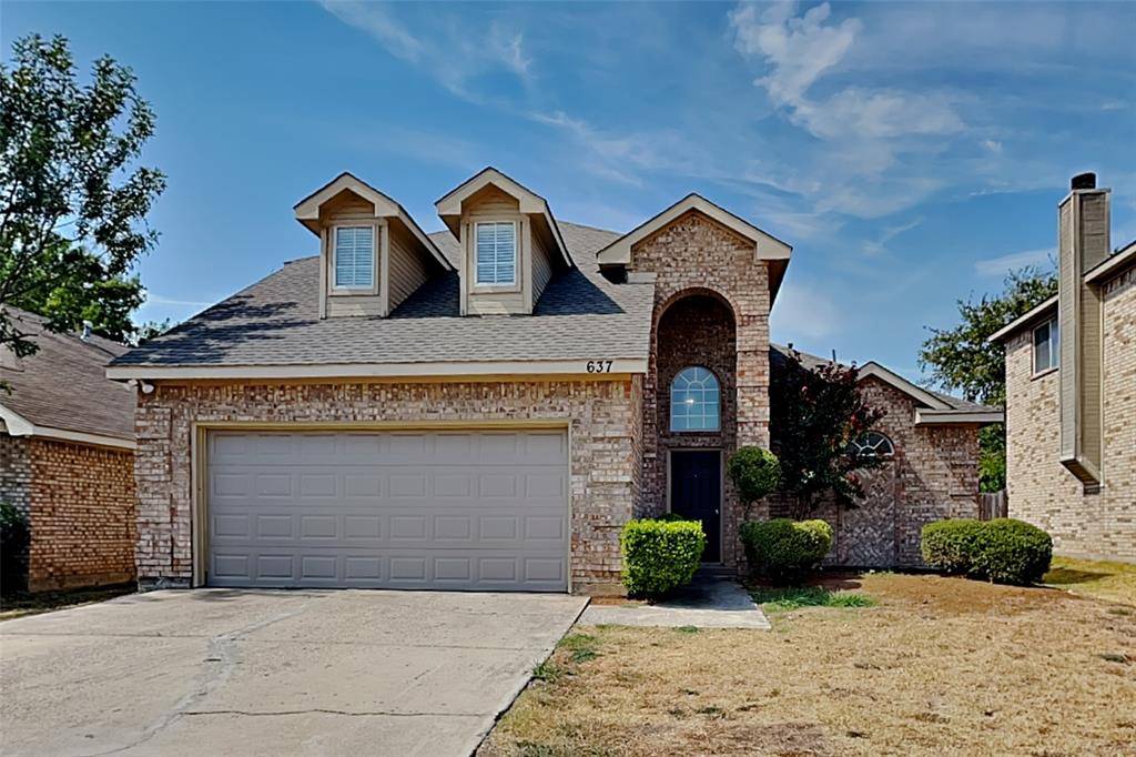 637 Crystal Brook Drive, Saginaw, TX 76179