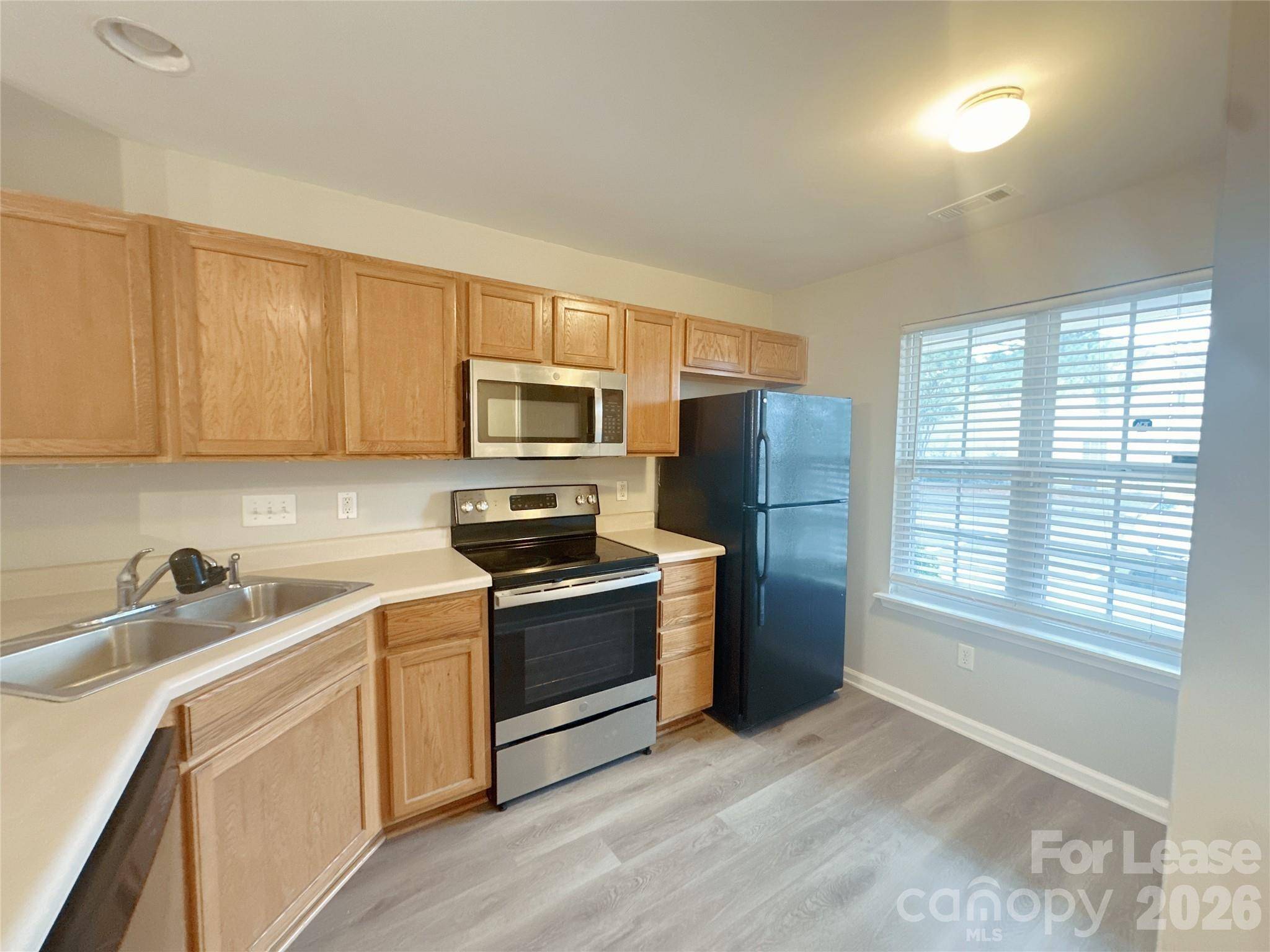 11044 Derryrush DR, Charlotte, NC 28213