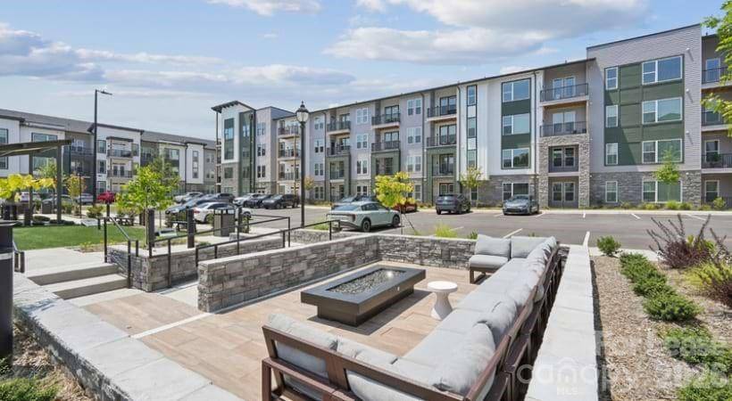 9414 Mallard Creek RD #Alexander, Charlotte, NC 28262