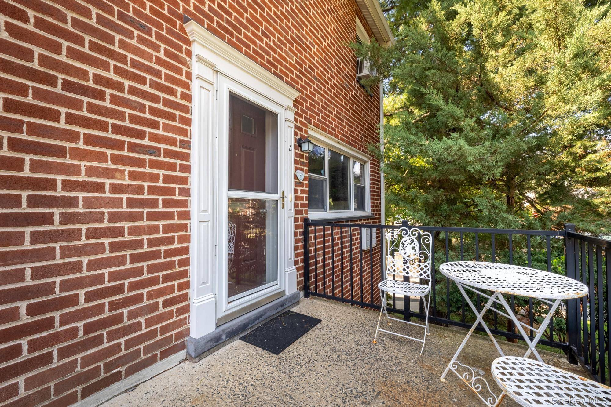 4 Charter CIR #4, Ossining, NY 10562