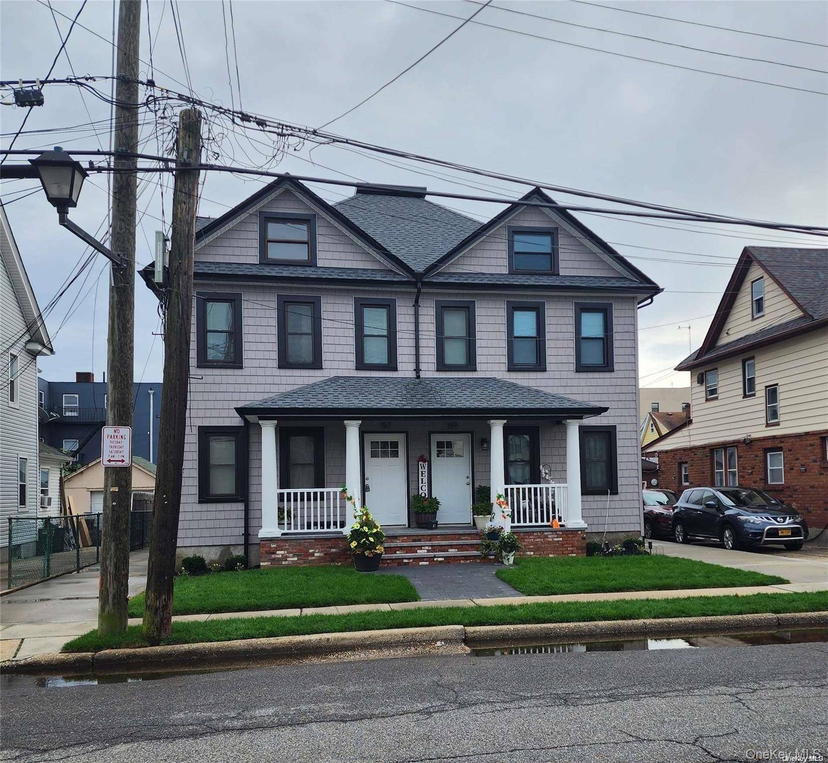 157 Cleveland AVE #B, Mineola, NY 11501