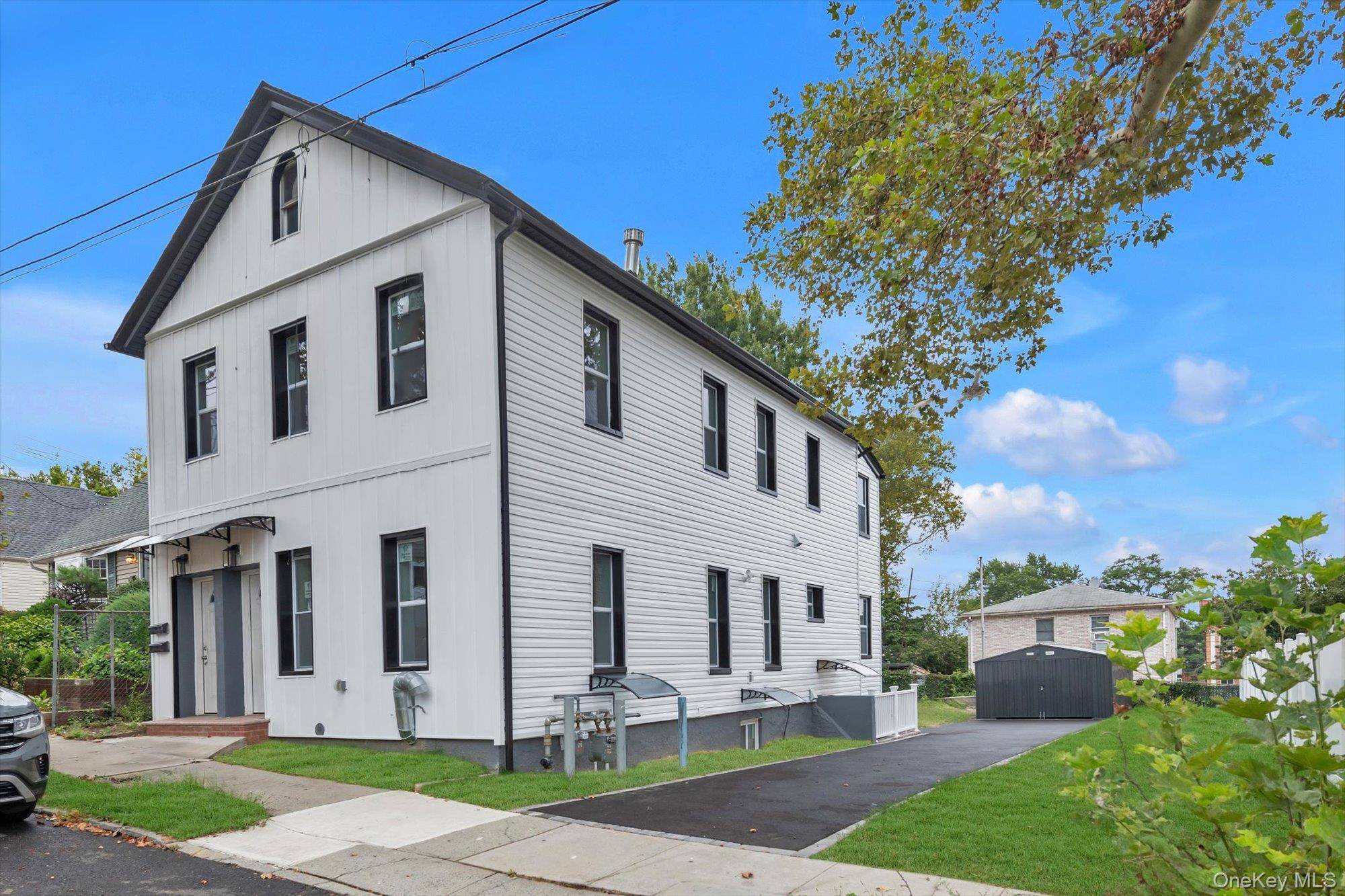 2511 126th ST, Flushing, NY 11354