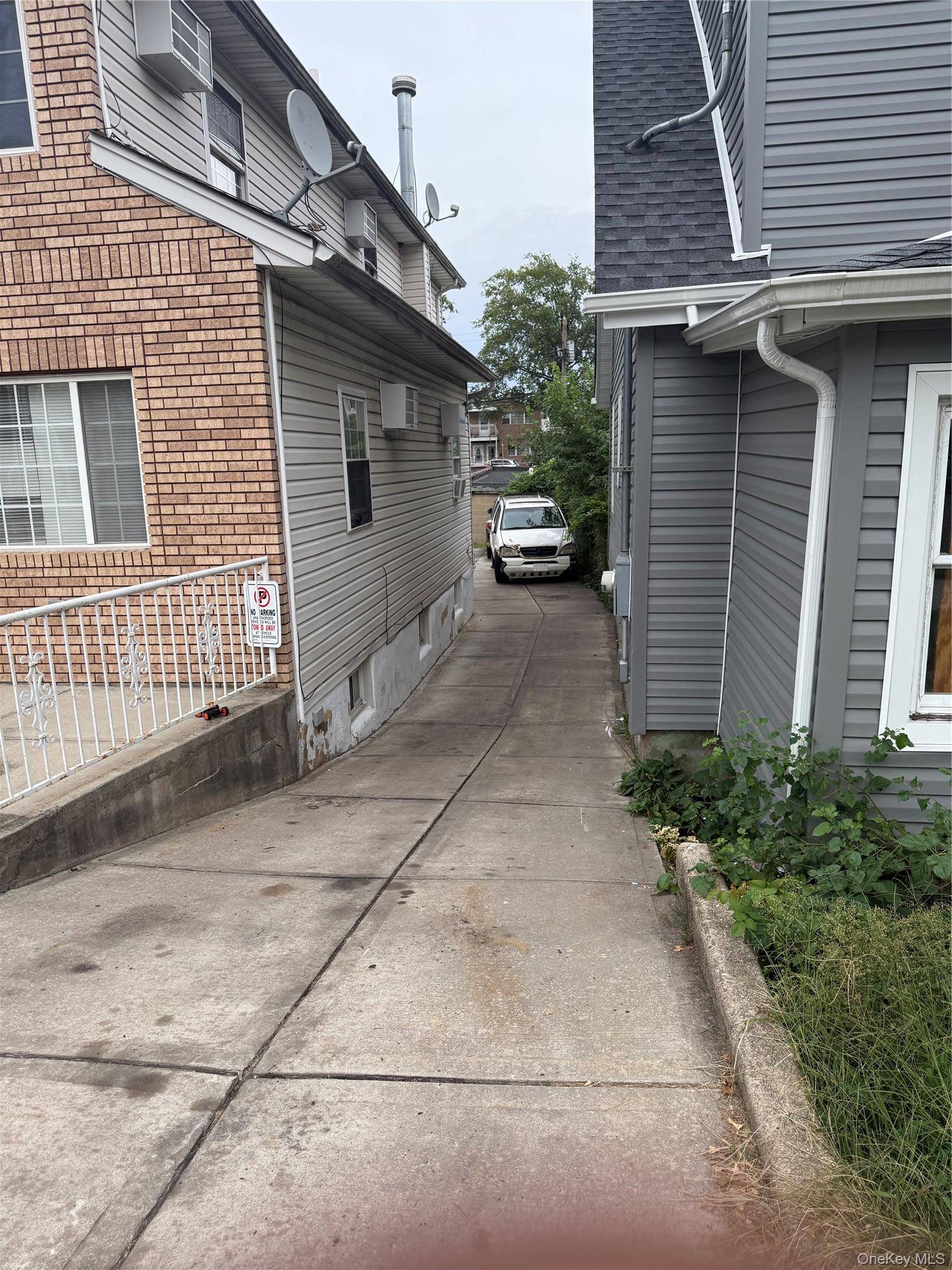 145-59 222nd ST, Springfield Gardens, NY 11413