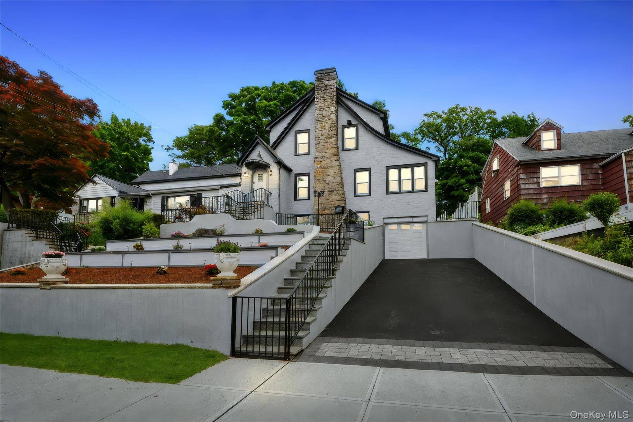 210 Rumsey RD, Yonkers, NY 10705