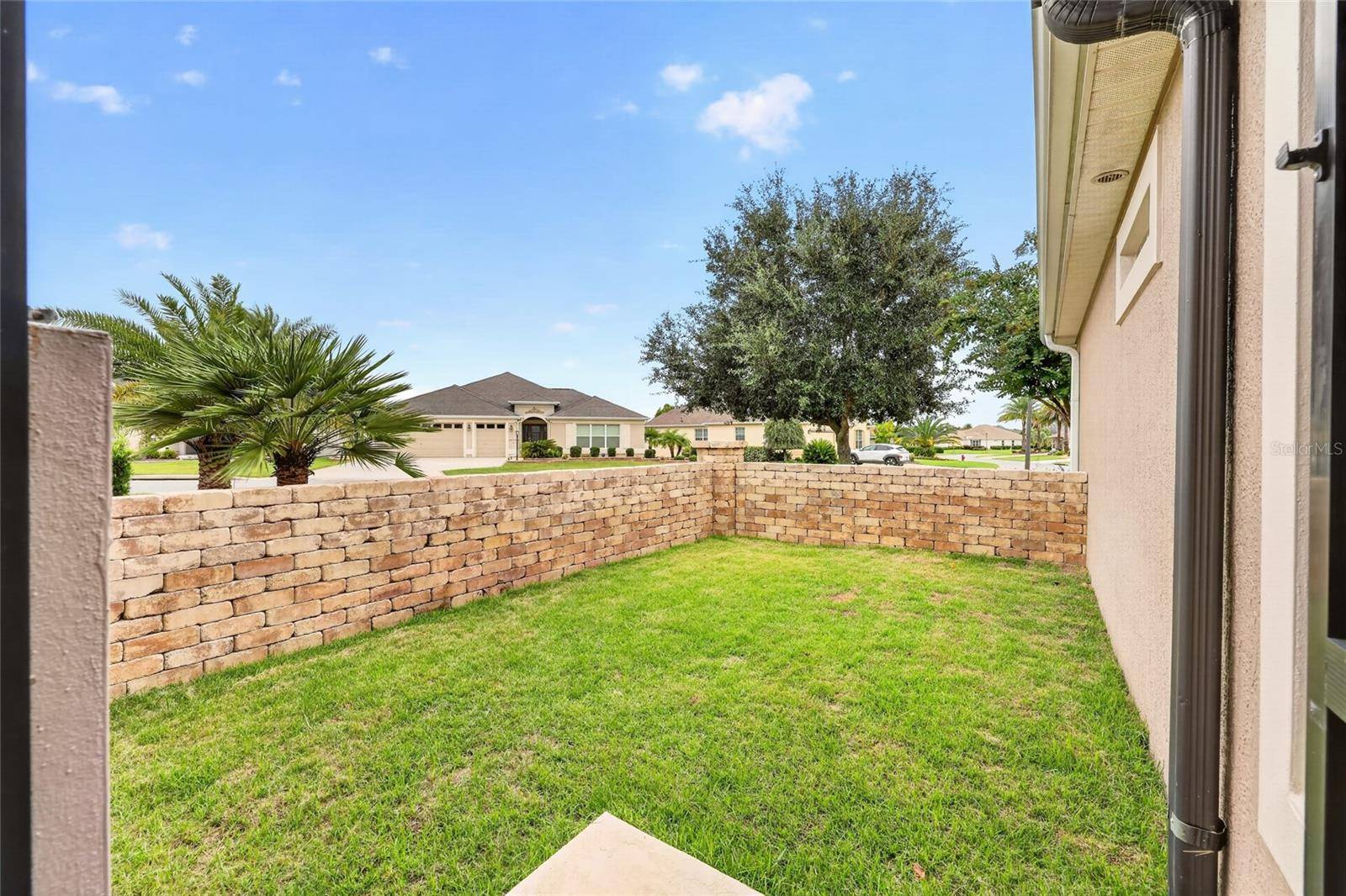 2084 NORDIC LN, The Villages, FL 32163