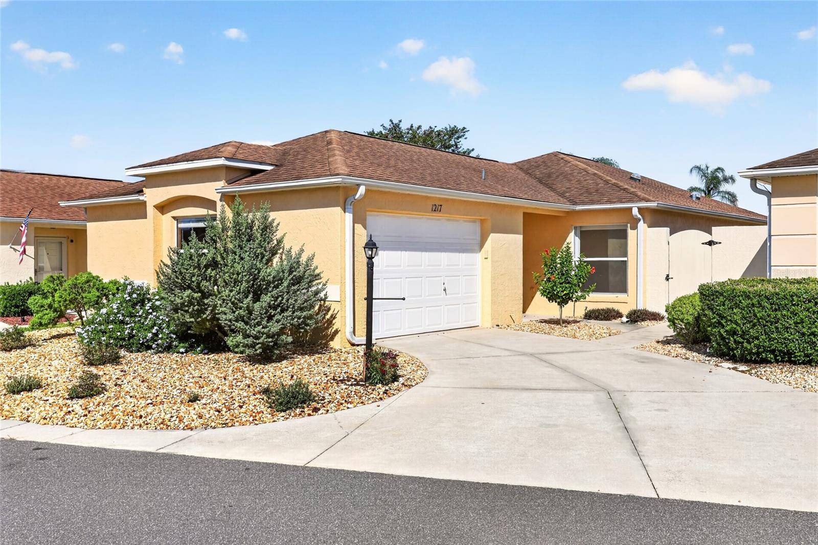 1217 SANTA CRUZ DR, The Villages, FL 32162