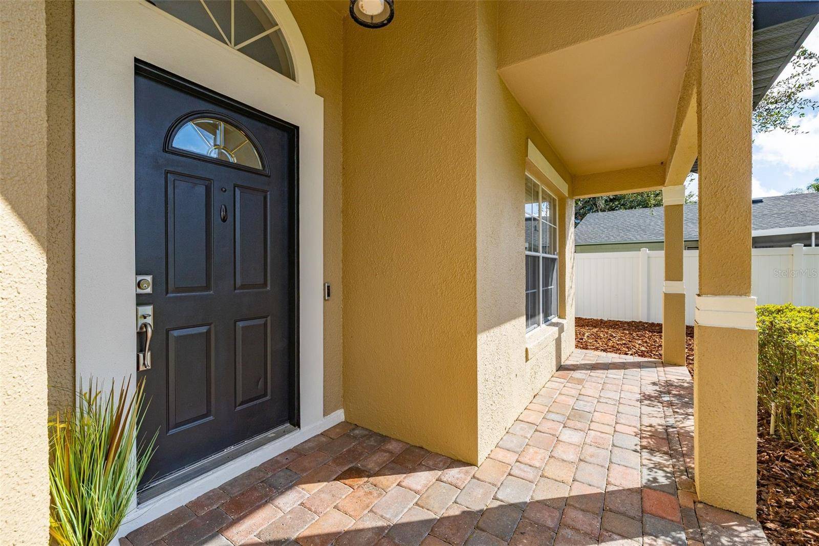 7918 LAKESIDE WOODS DR, Orlando, FL 32810