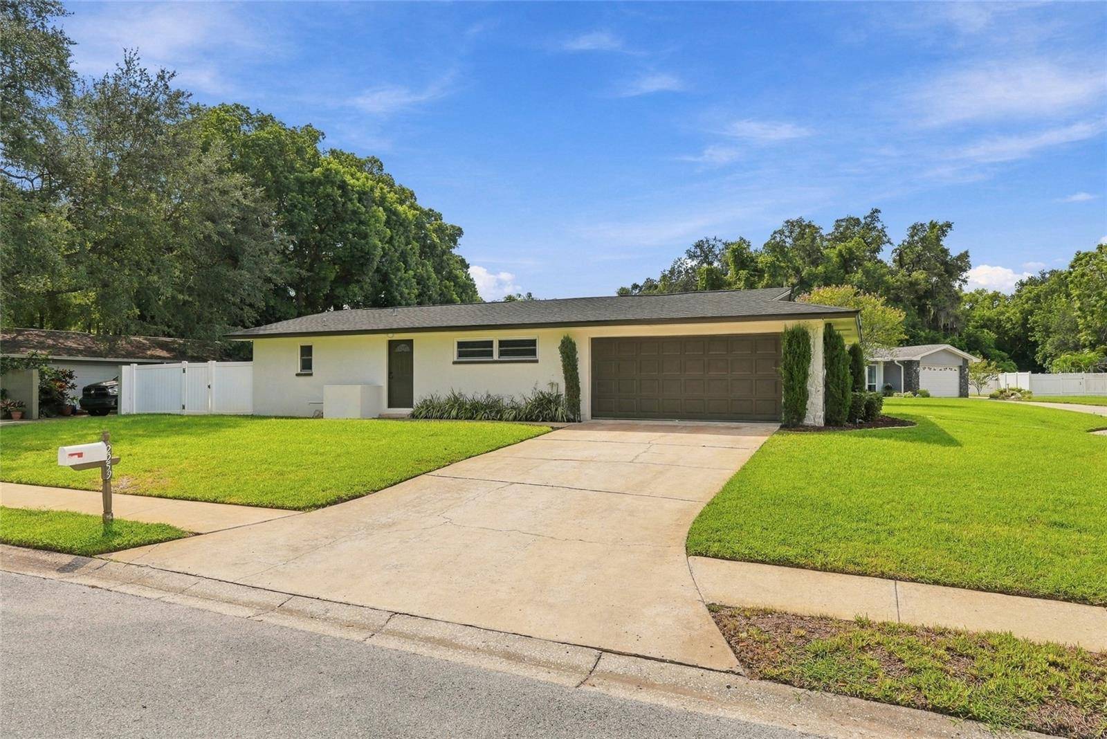 2259 EL DE ORO CIR, Clearwater, FL 33764