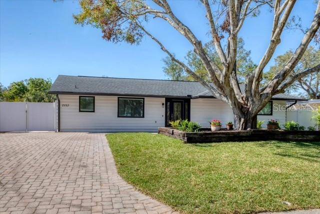 2553 E PAULSTAN CT, Sarasota, FL 34237