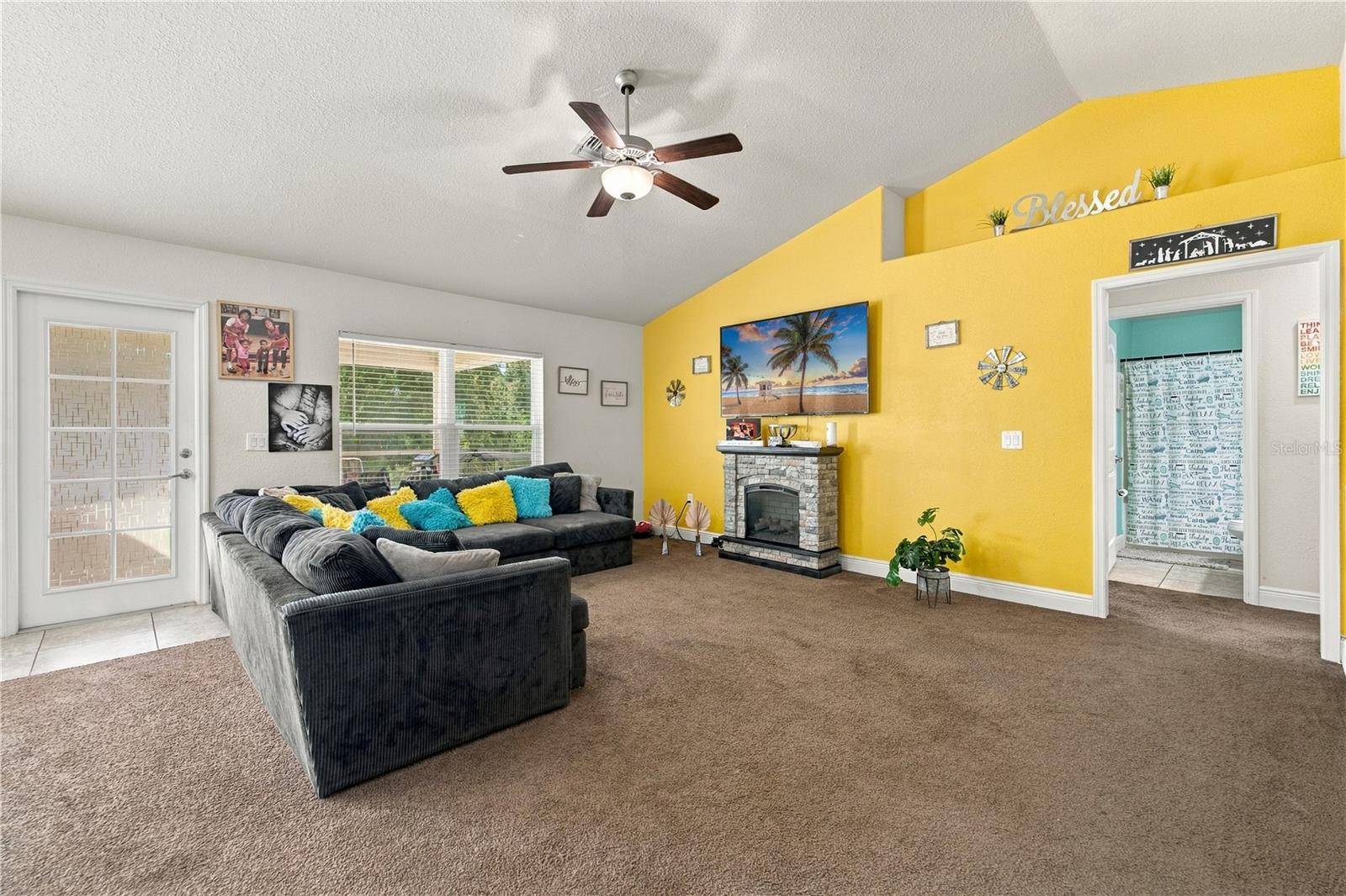 1822 YOAKUM ST, Lehigh Acres, FL 33972