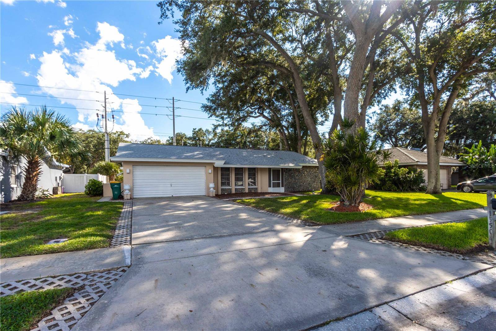 1950 SANDPIPER DR, Palm Harbor, FL 34683