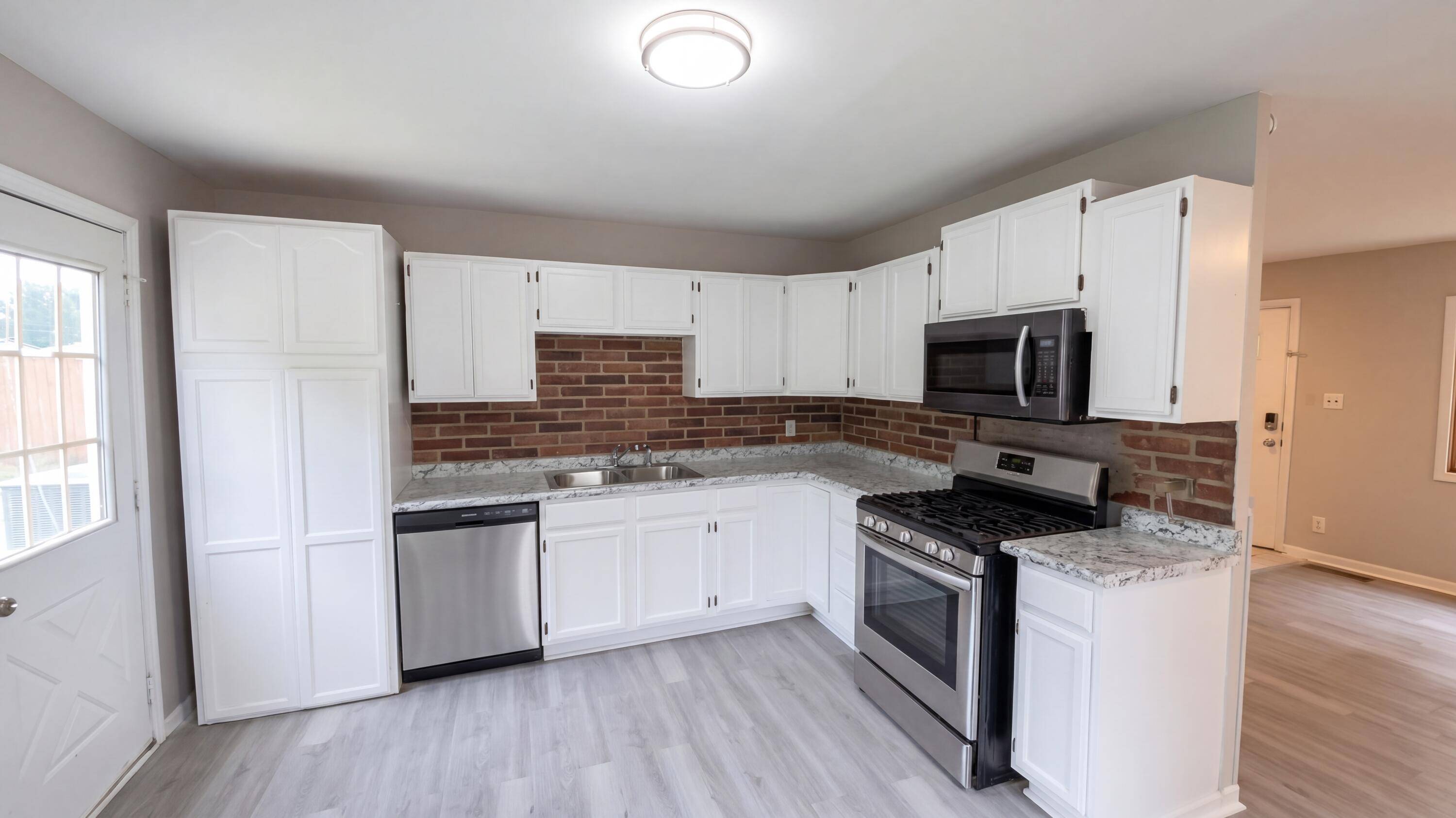 6618 Rhode Island Avenue, Hammond, IN 46323