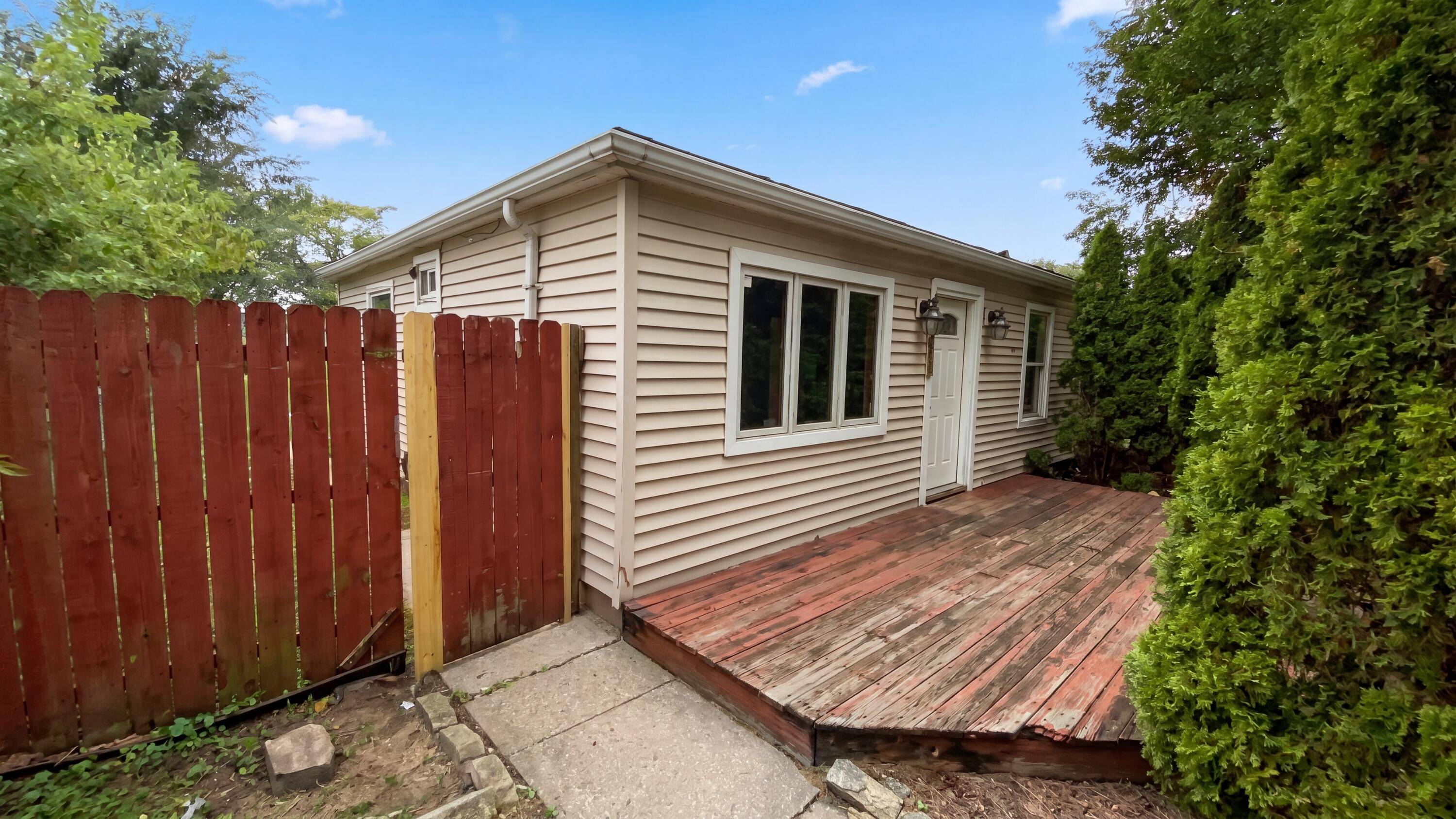 6618 Rhode Island Avenue, Hammond, IN 46323