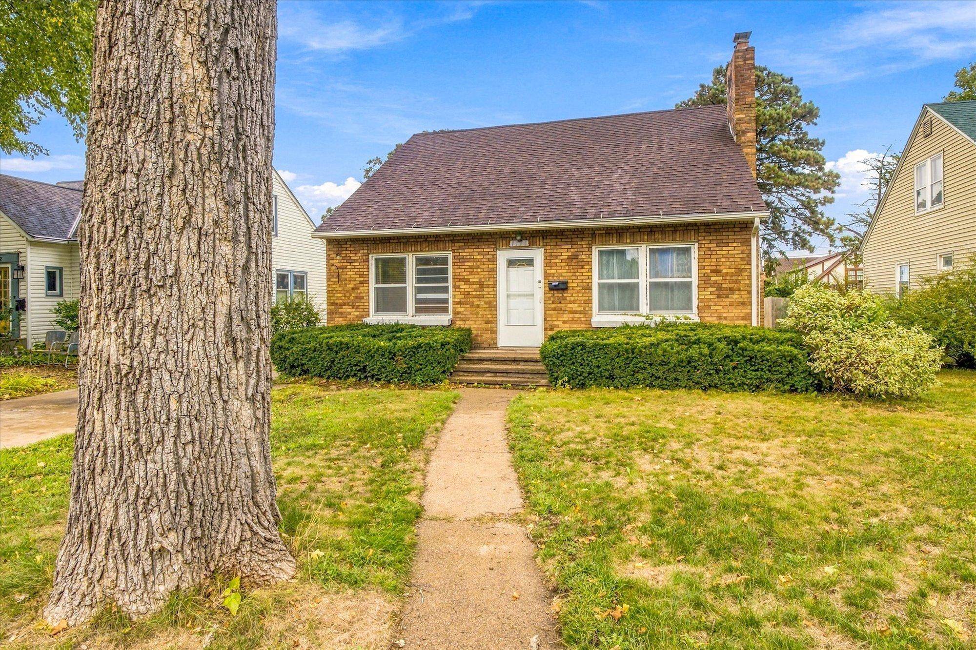 1716 W 5th ST, Red Wing, MN 55066