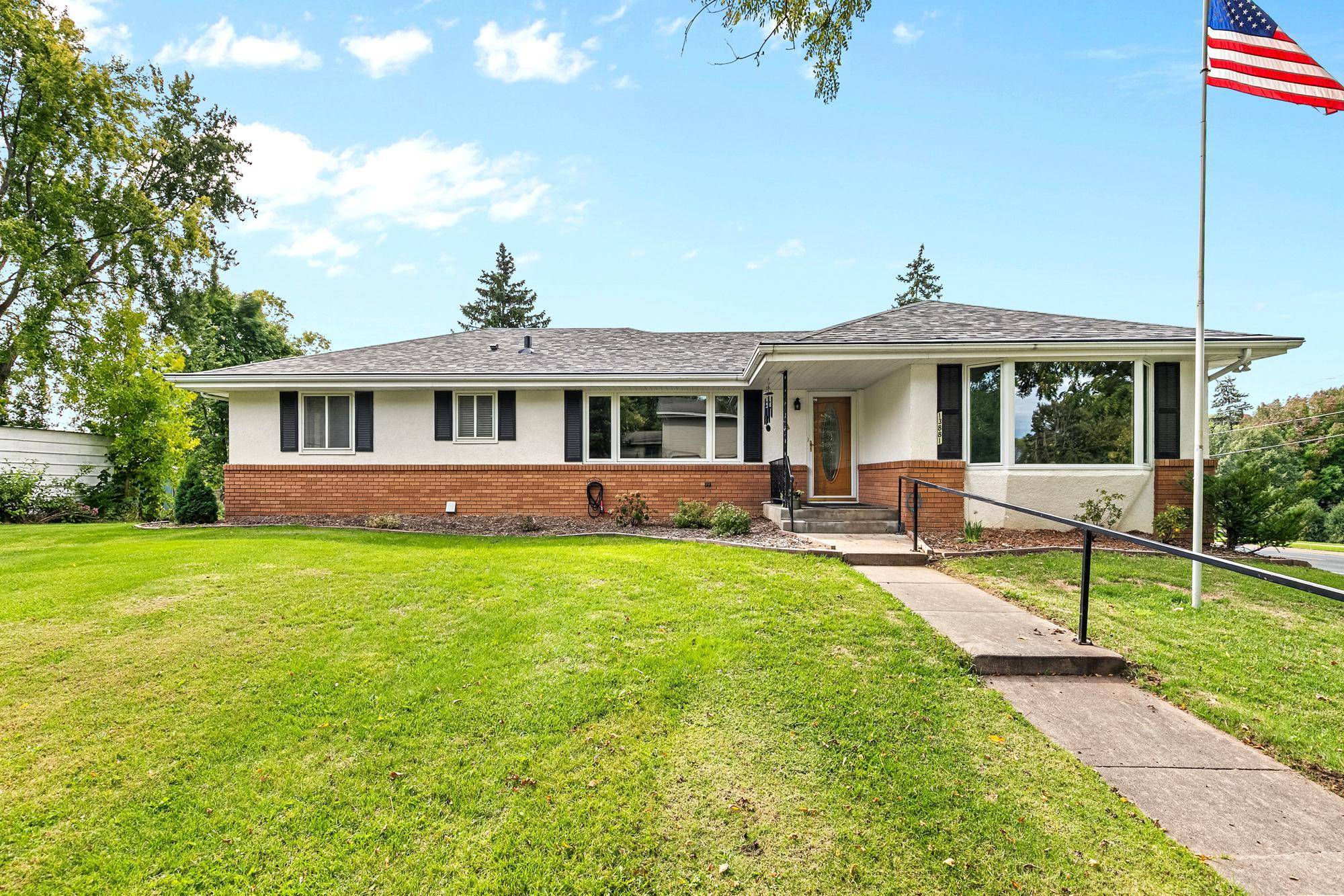 13881 90th AVE N, Maple Grove, MN 55369