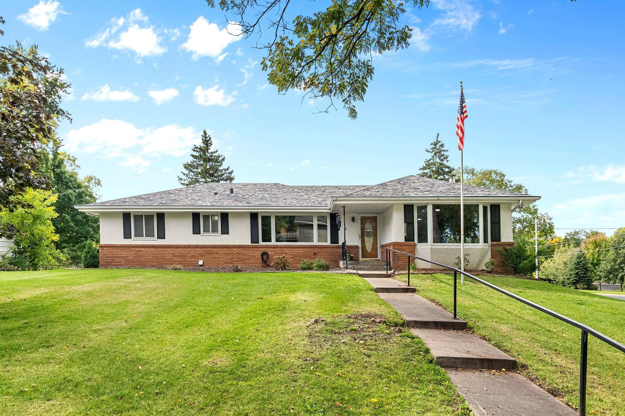 13881 90th AVE N, Maple Grove, MN 55369
