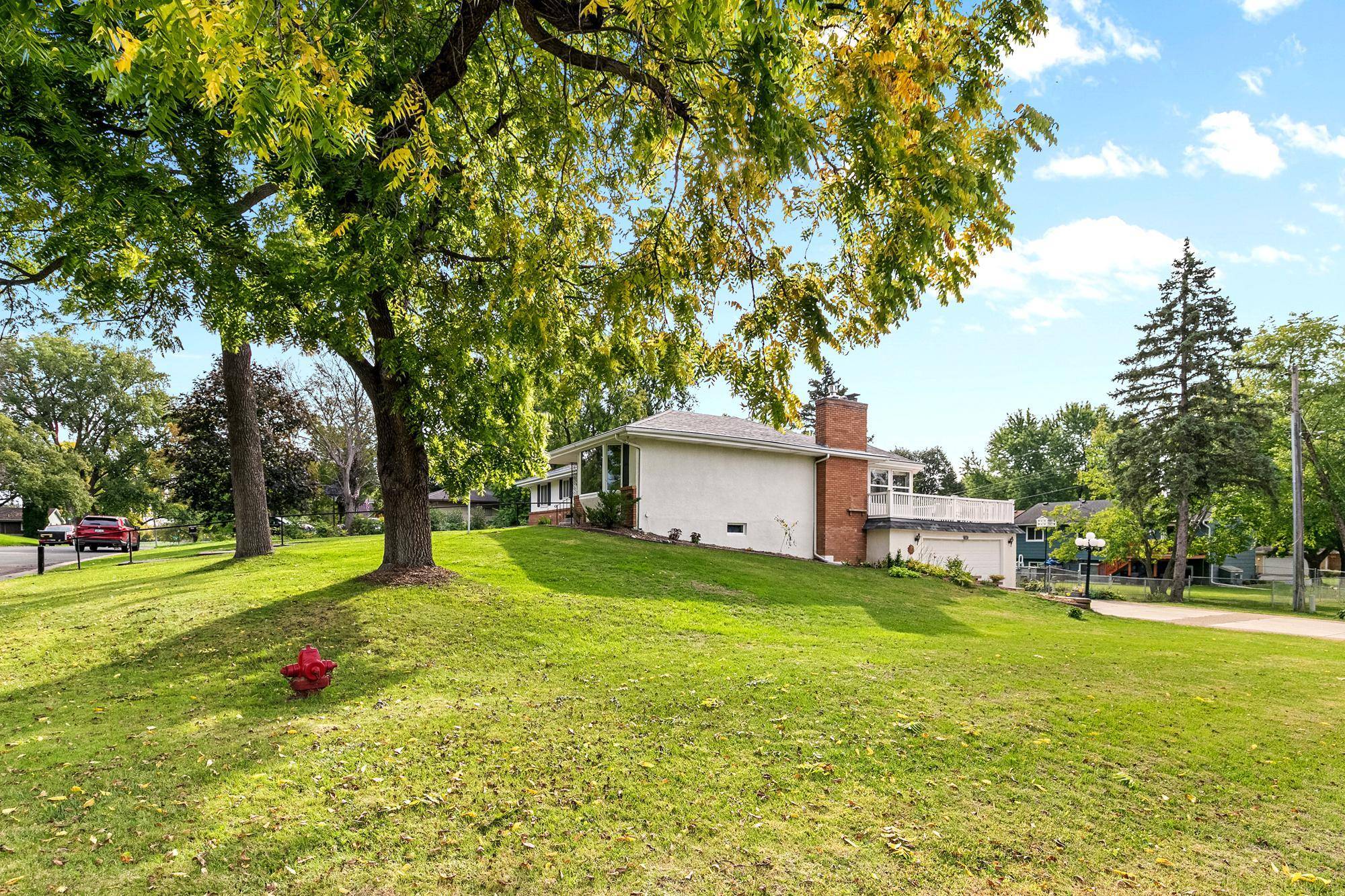 13881 90th AVE N, Maple Grove, MN 55369