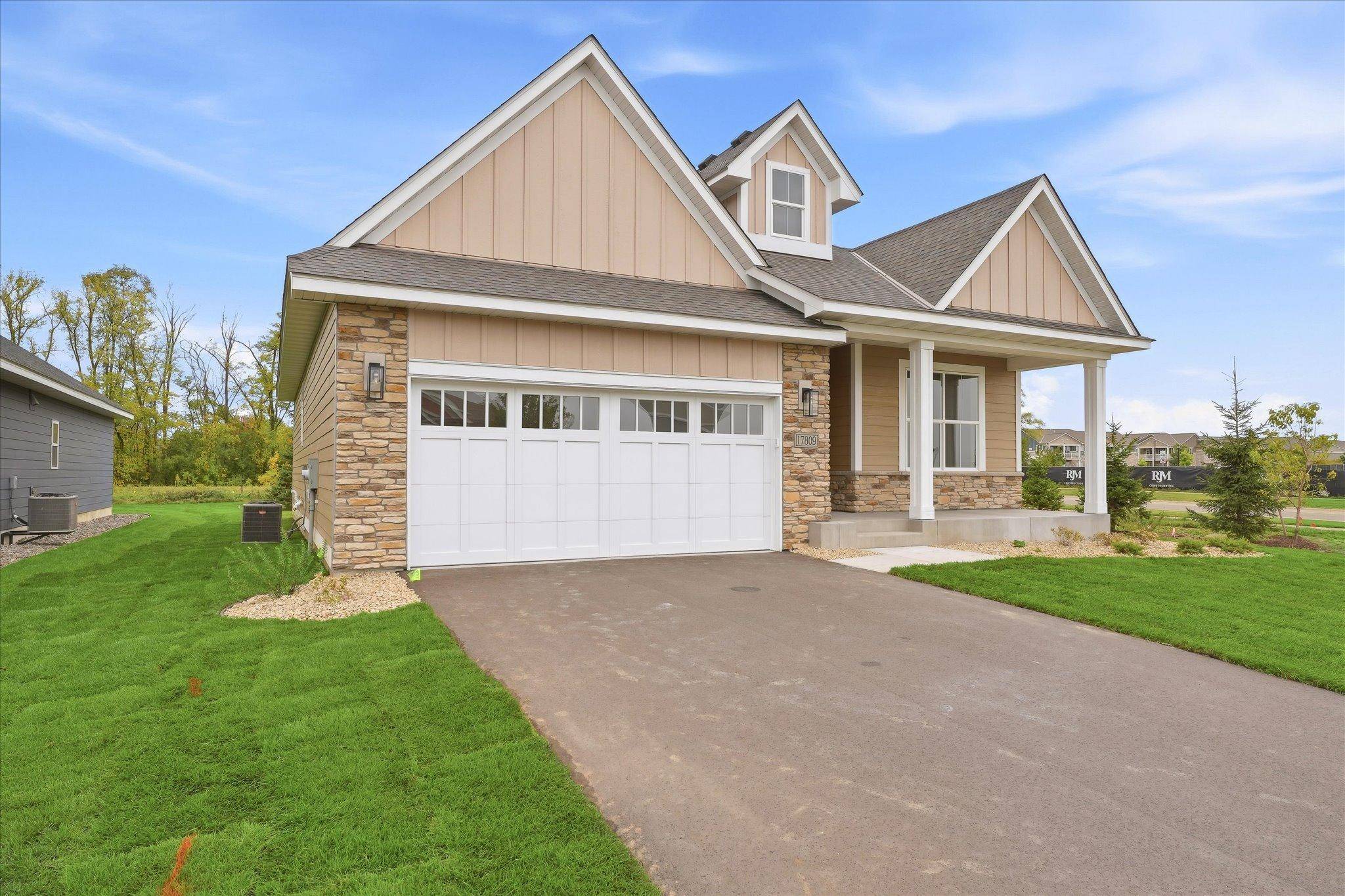 17809 Graphite LN, Lakeville, MN 55044