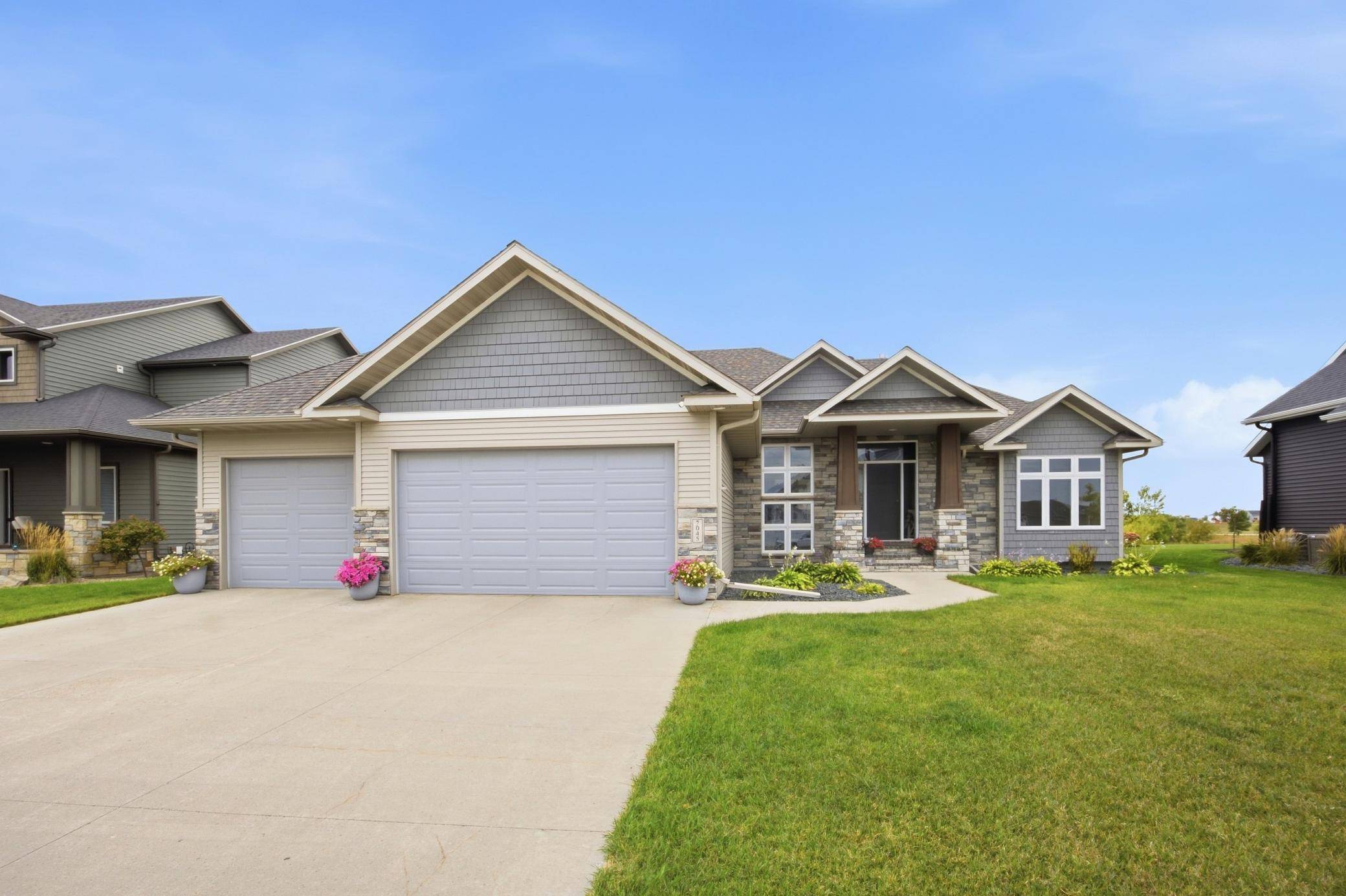 7045 Golden Valley Pkwy S, Fargo, ND 58104