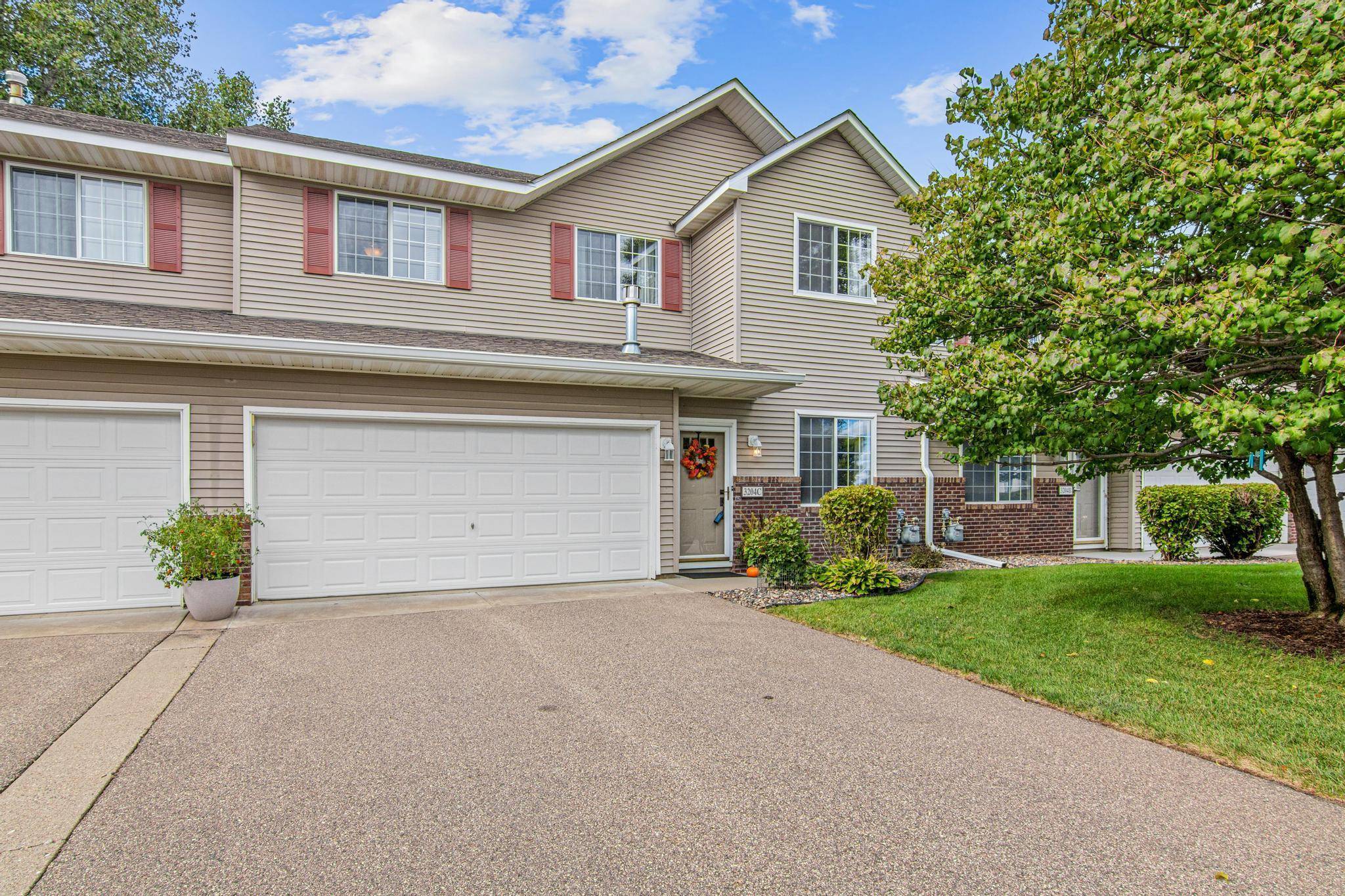 3204 Juniper CIR #C, Woodbury, MN 55125