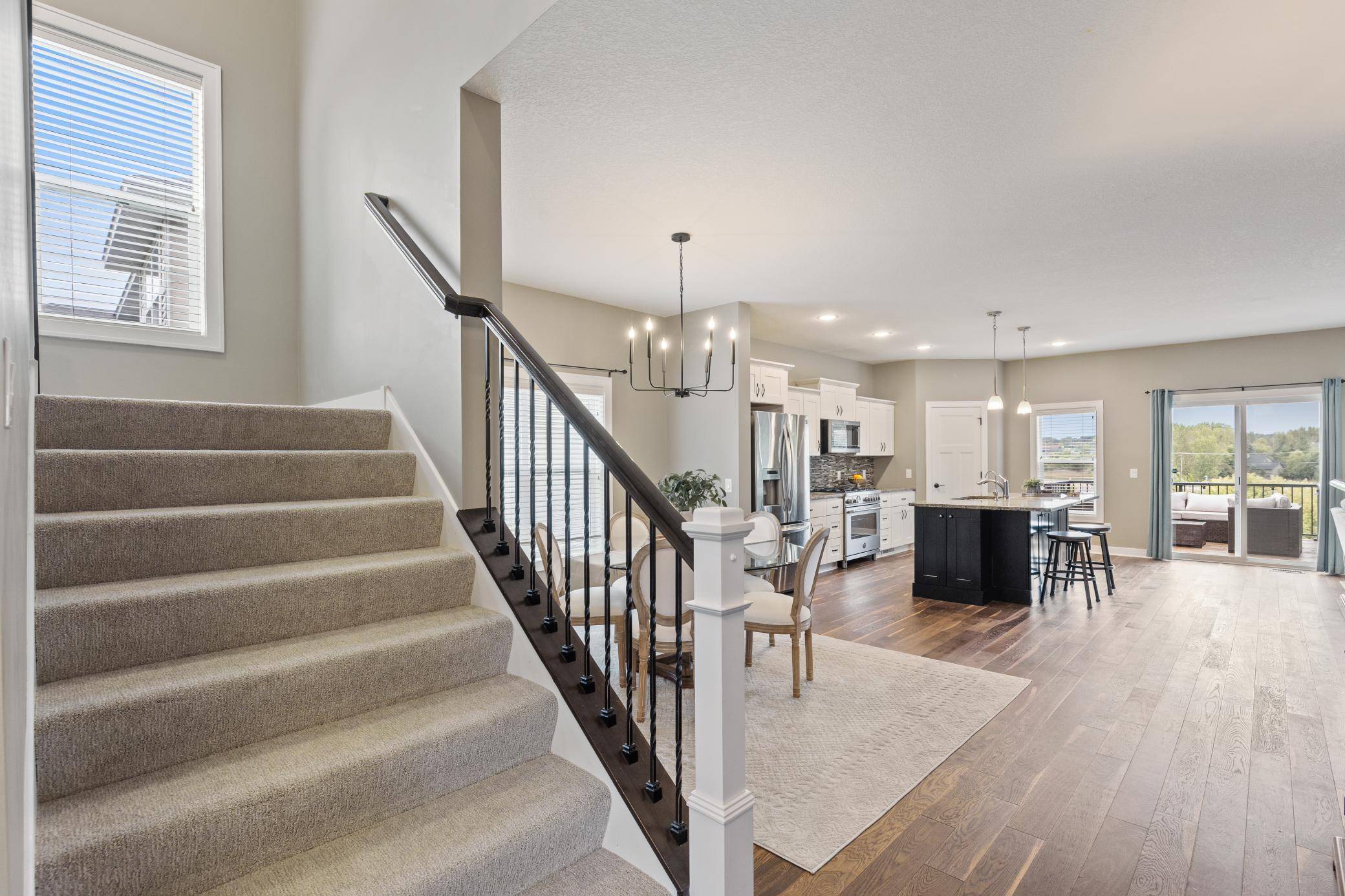 9060 Degler CIR, Chanhassen, MN 55317