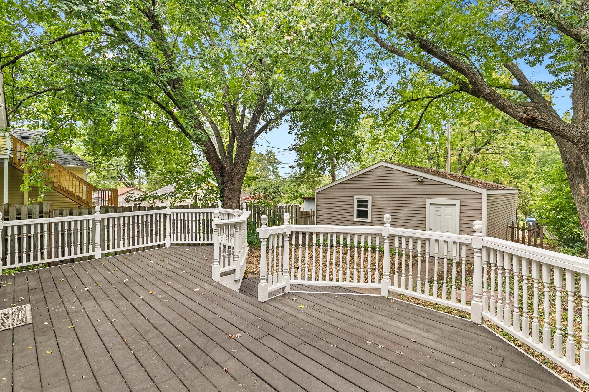 2697 8th AVE E, North Saint Paul, MN 55109