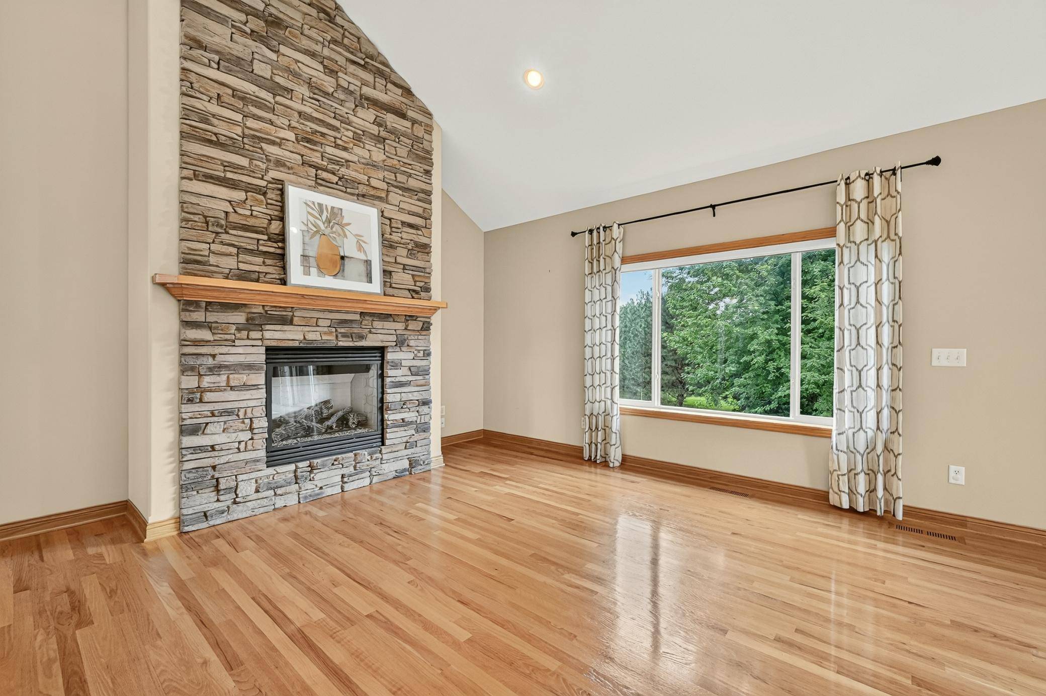 5048 Scenic View DR SW, Rochester, MN 55902