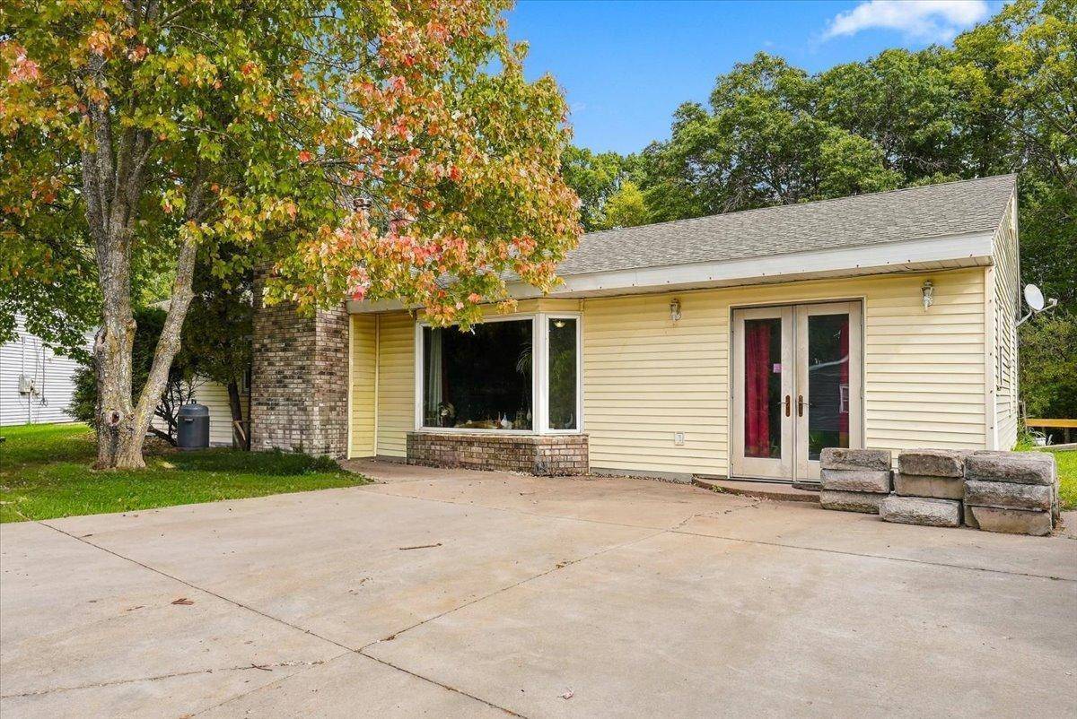 304 235th ST #A, Osceola, WI 54020