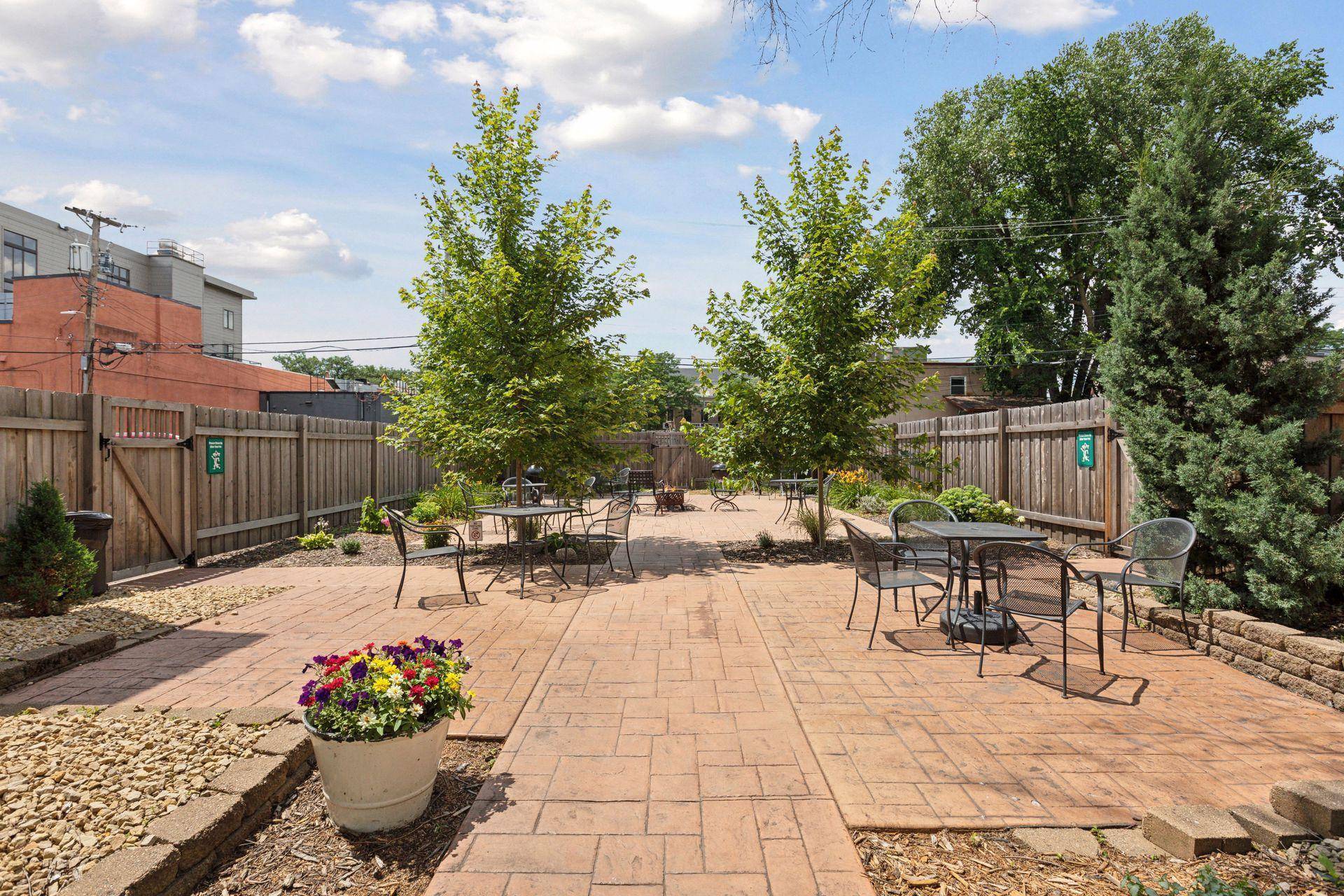 2532 1st AVE S #208, Minneapolis, MN 55404