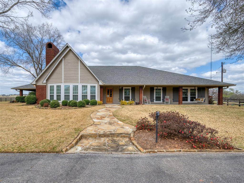839 AN County Road 320, Frankston, TX 75763