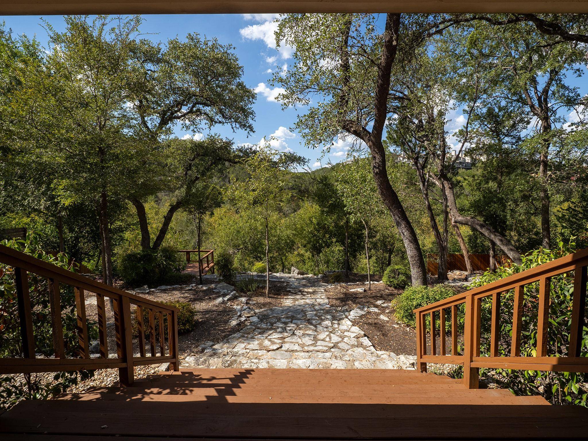 2500 Forest Bend DR, Austin, TX 78704
