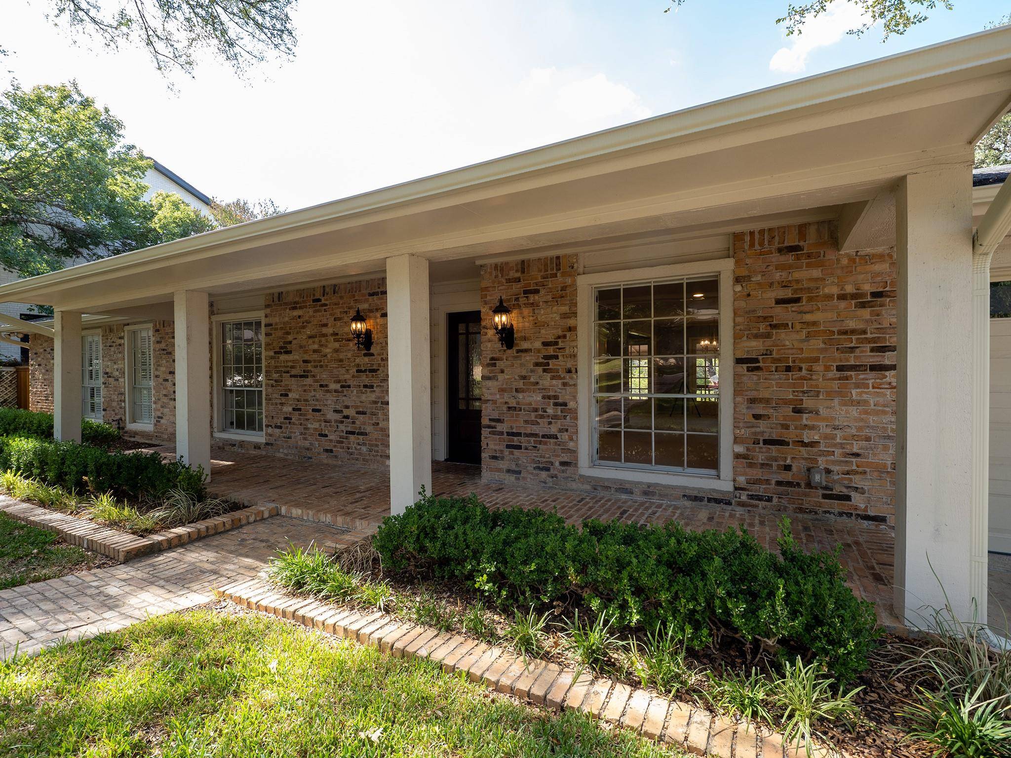 2500 Forest Bend DR, Austin, TX 78704