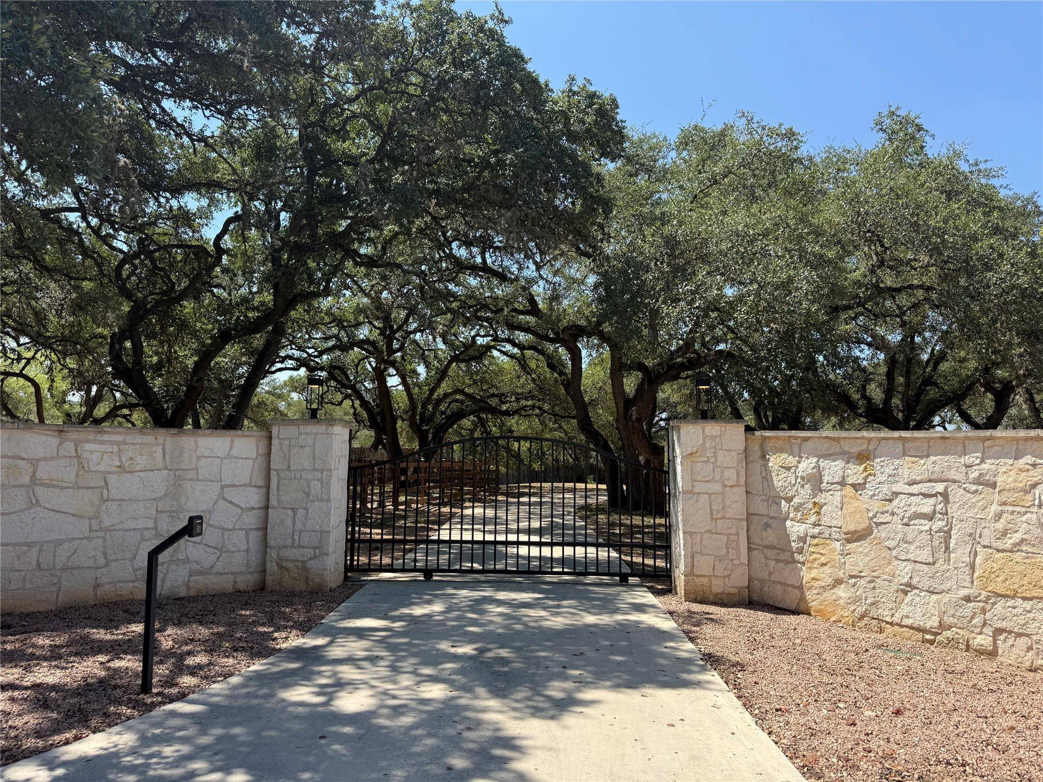 710 Flite Acres RD, Wimberley, TX 78676