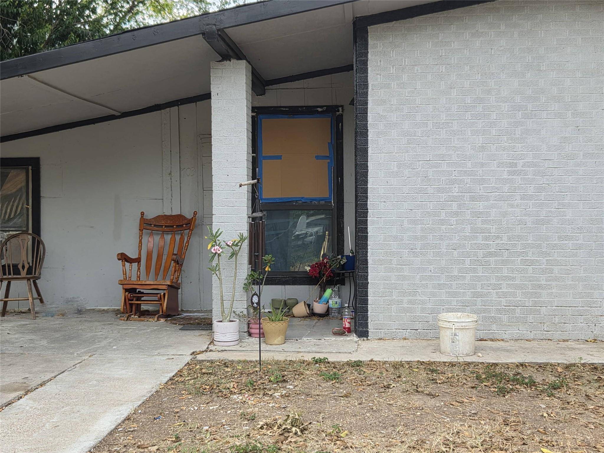703 Rosewood ST, Lockhart, TX 78644