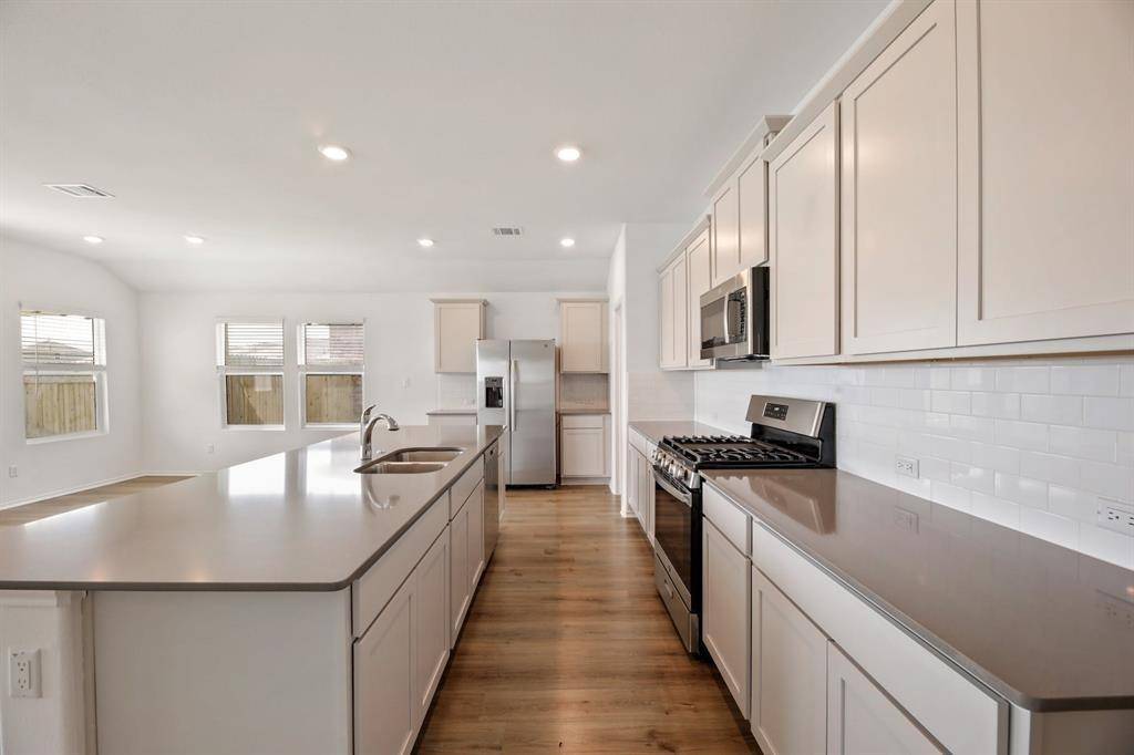 113 Golden Grove PKWY, San Marcos, TX 78666