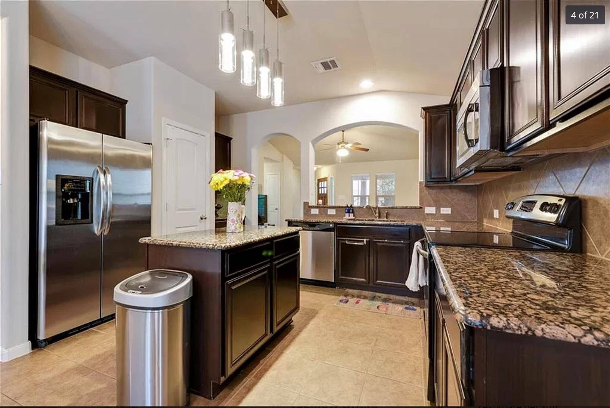 881 Heritage Springs TRL, Round Rock, TX 78664