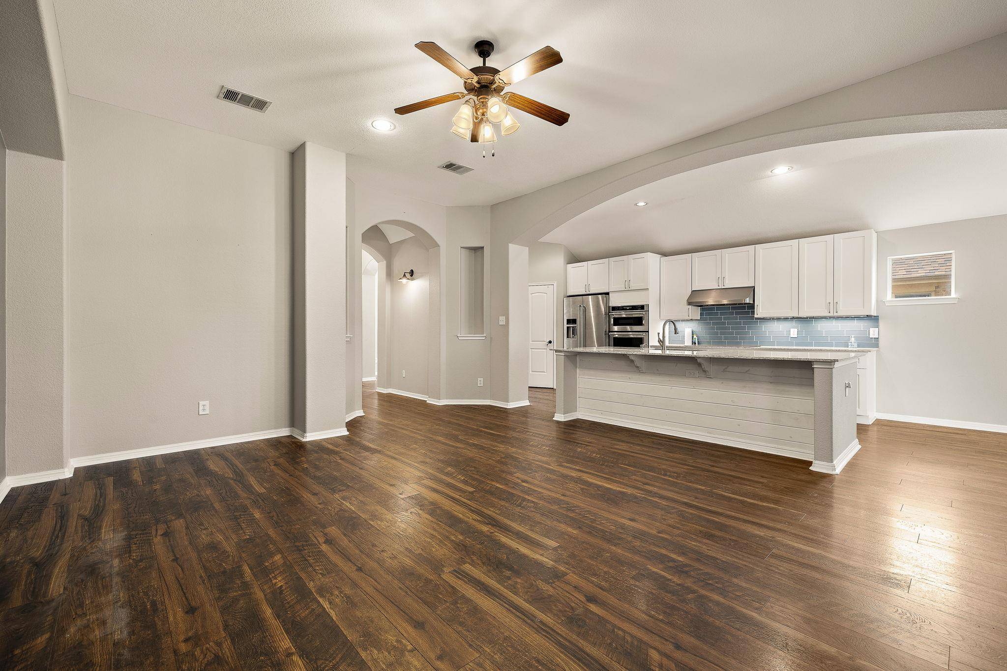 1003 Herrera CT, Hutto, TX 78634