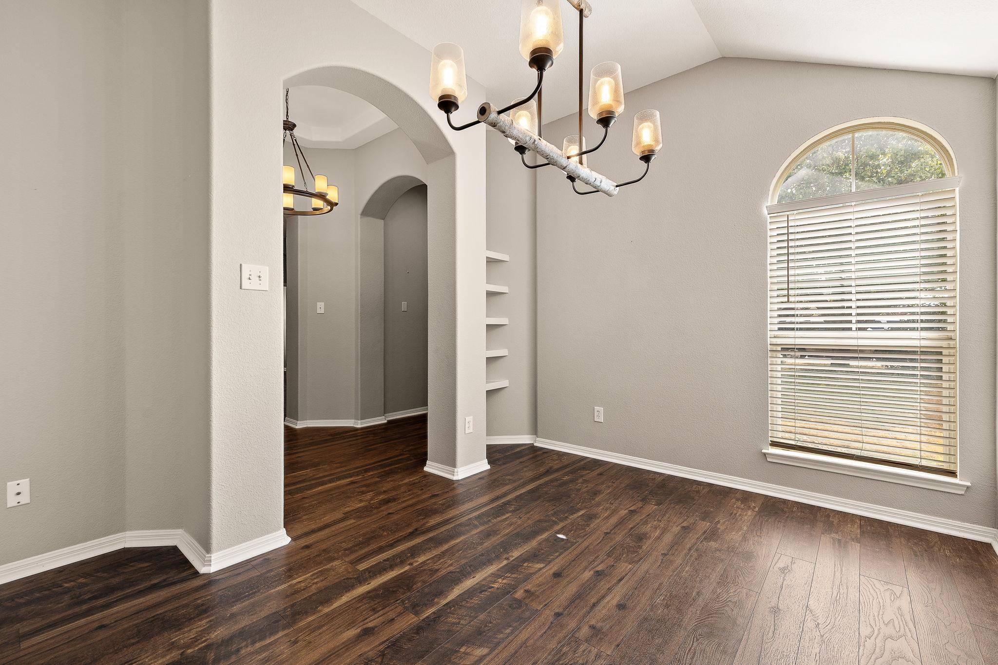 1003 Herrera CT, Hutto, TX 78634