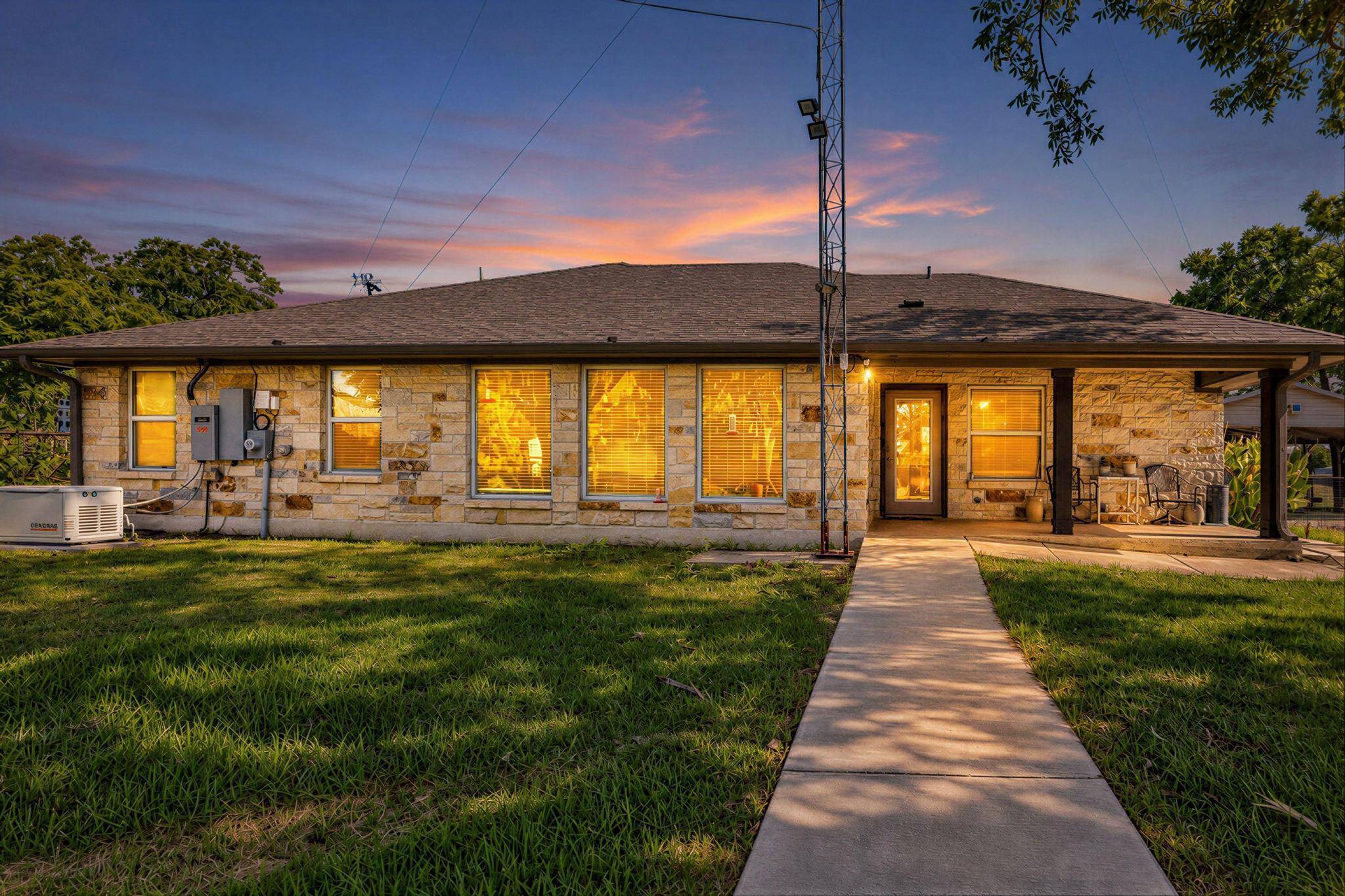 343 E Jackson ST, Bartlett, TX 76511